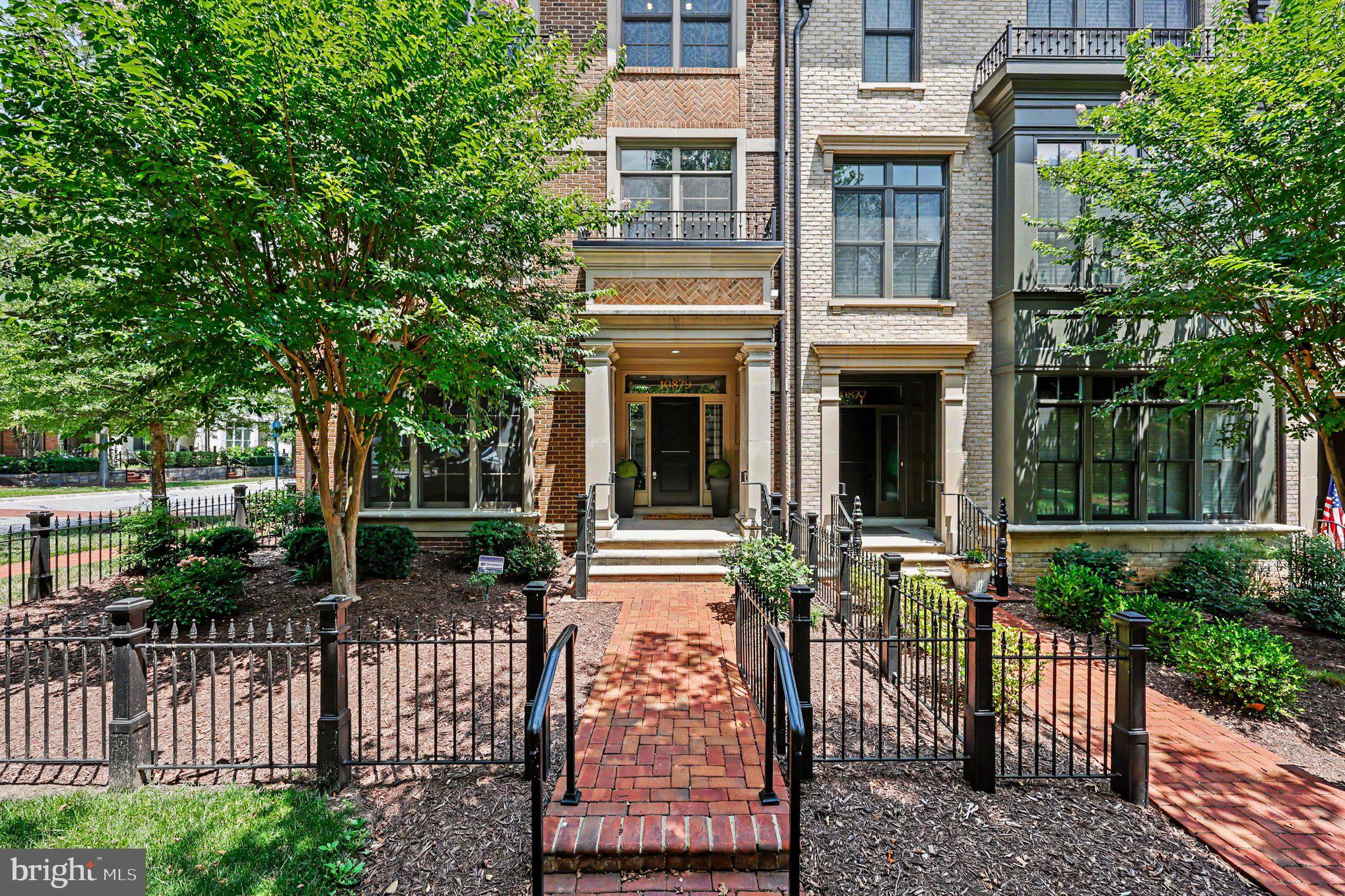 SYMPHONY PARK - Residential