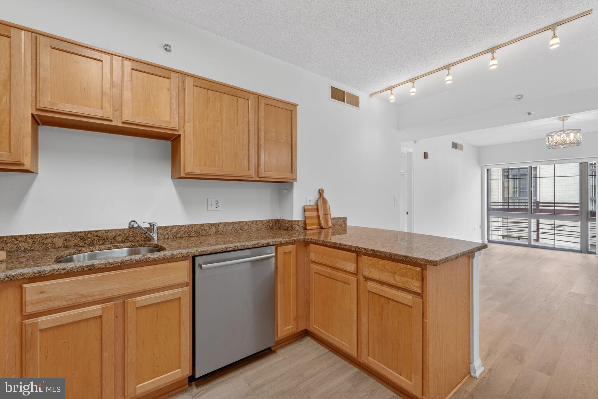 SILVER SPRING - Residential