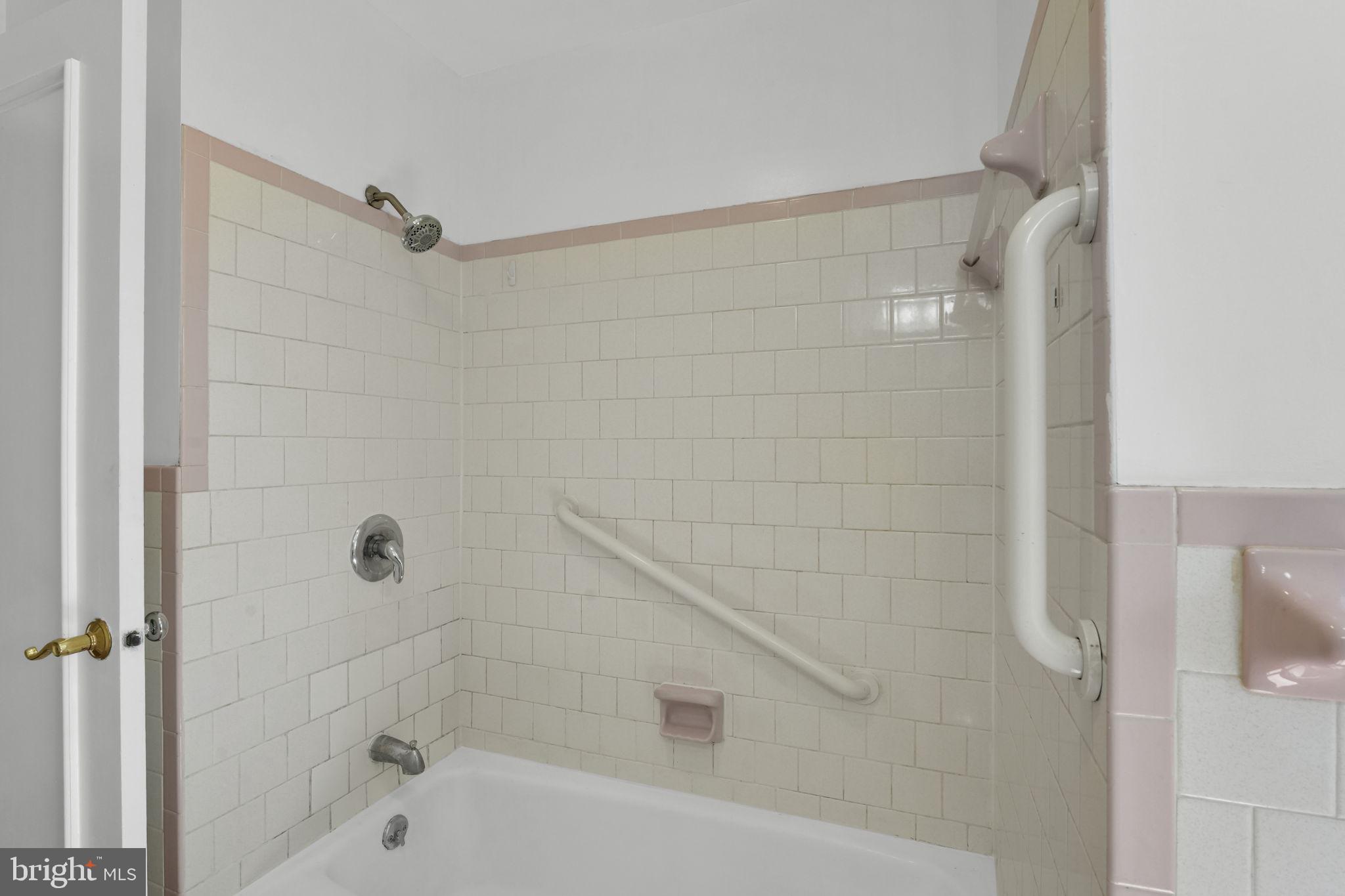 WALNUT RIDGE - Residential