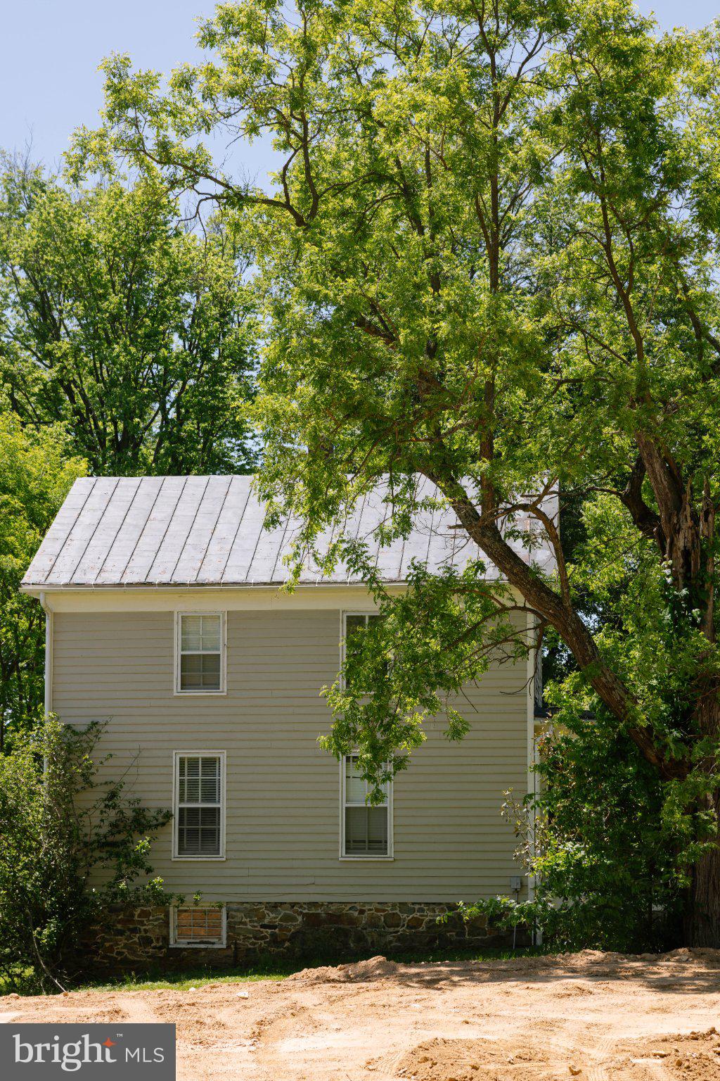 LINCOLN - Farm