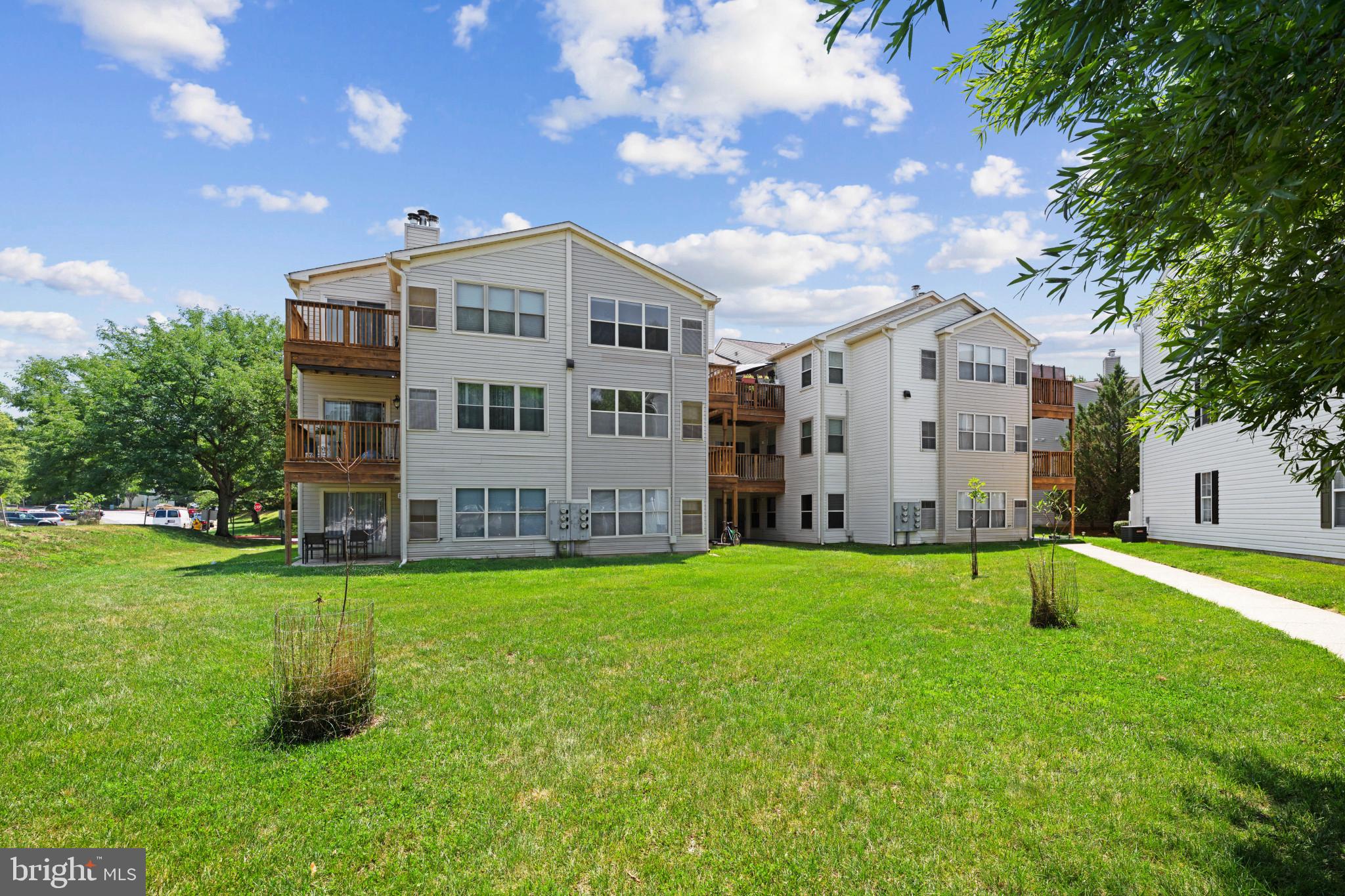 ANNAPOLIS OVERLOOK - Residential