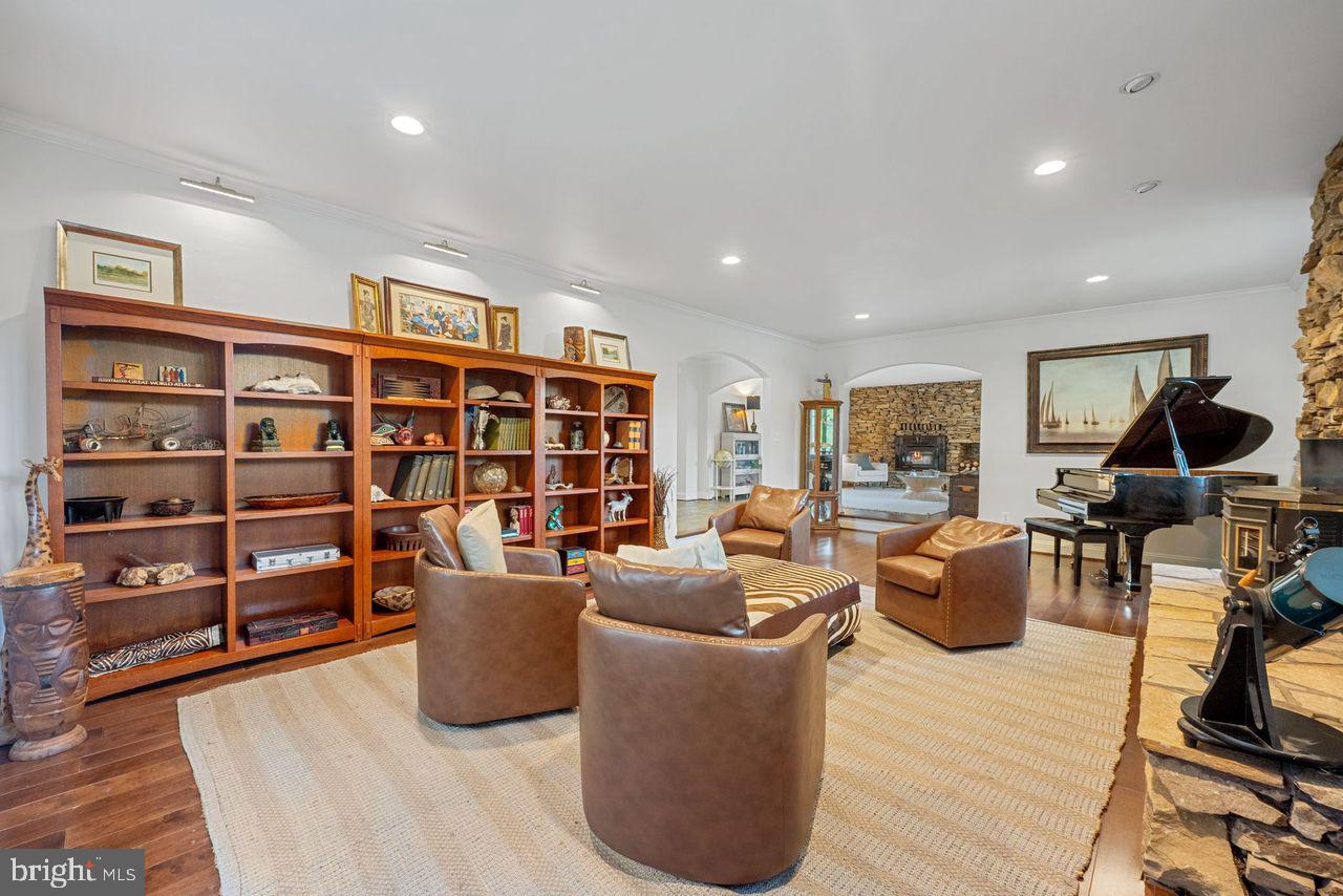 ARDEN VALLEY - Residential