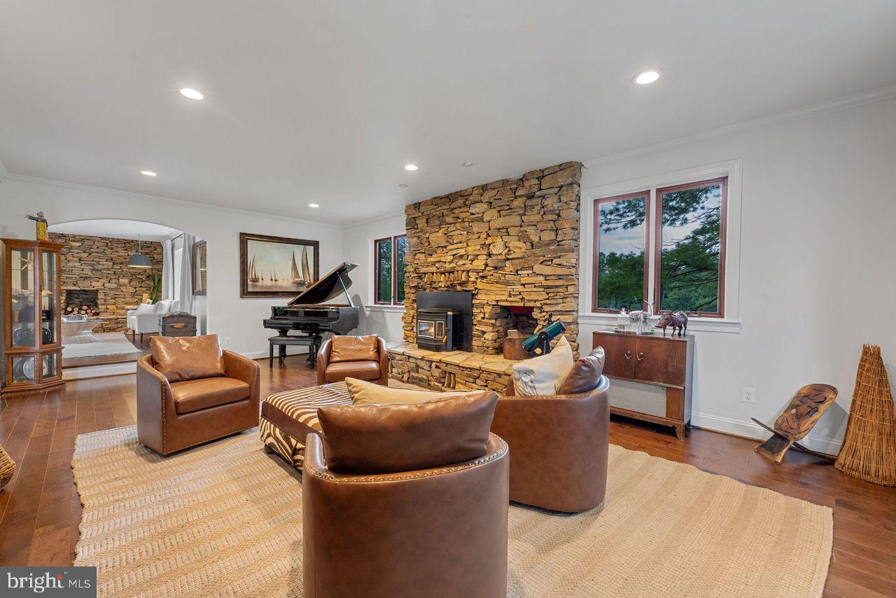 ARDEN VALLEY - Residential