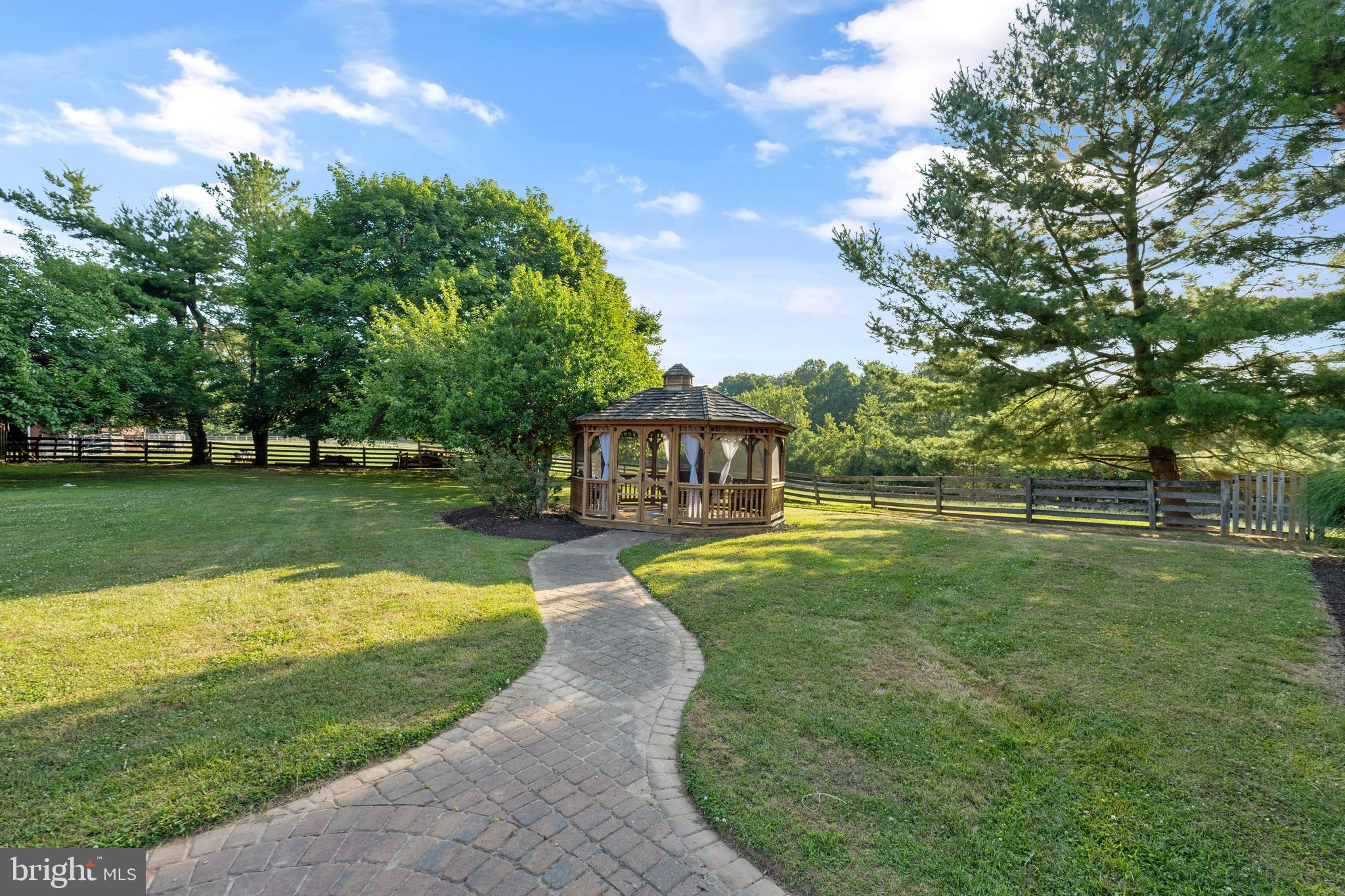 ARDEN VALLEY - Residential