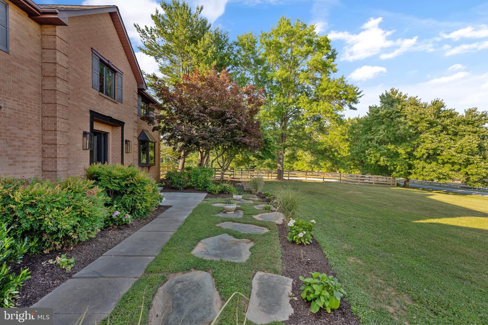 ARDEN VALLEY - Residential