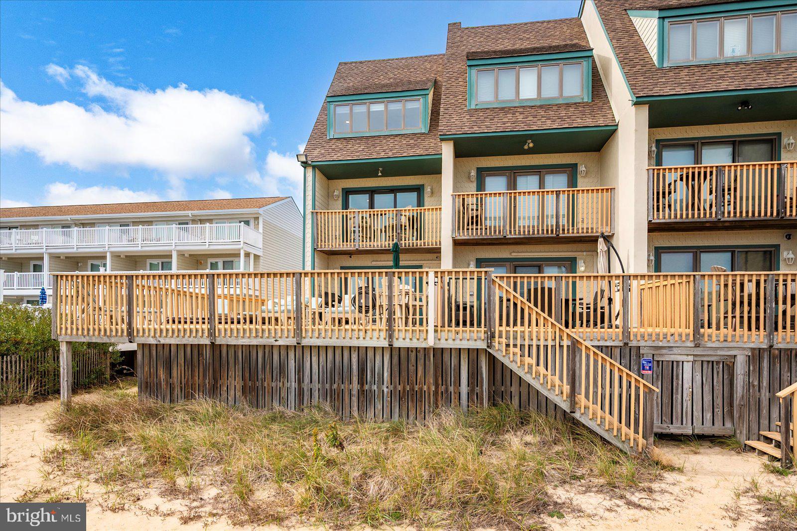 ASPEN EAST - Residential