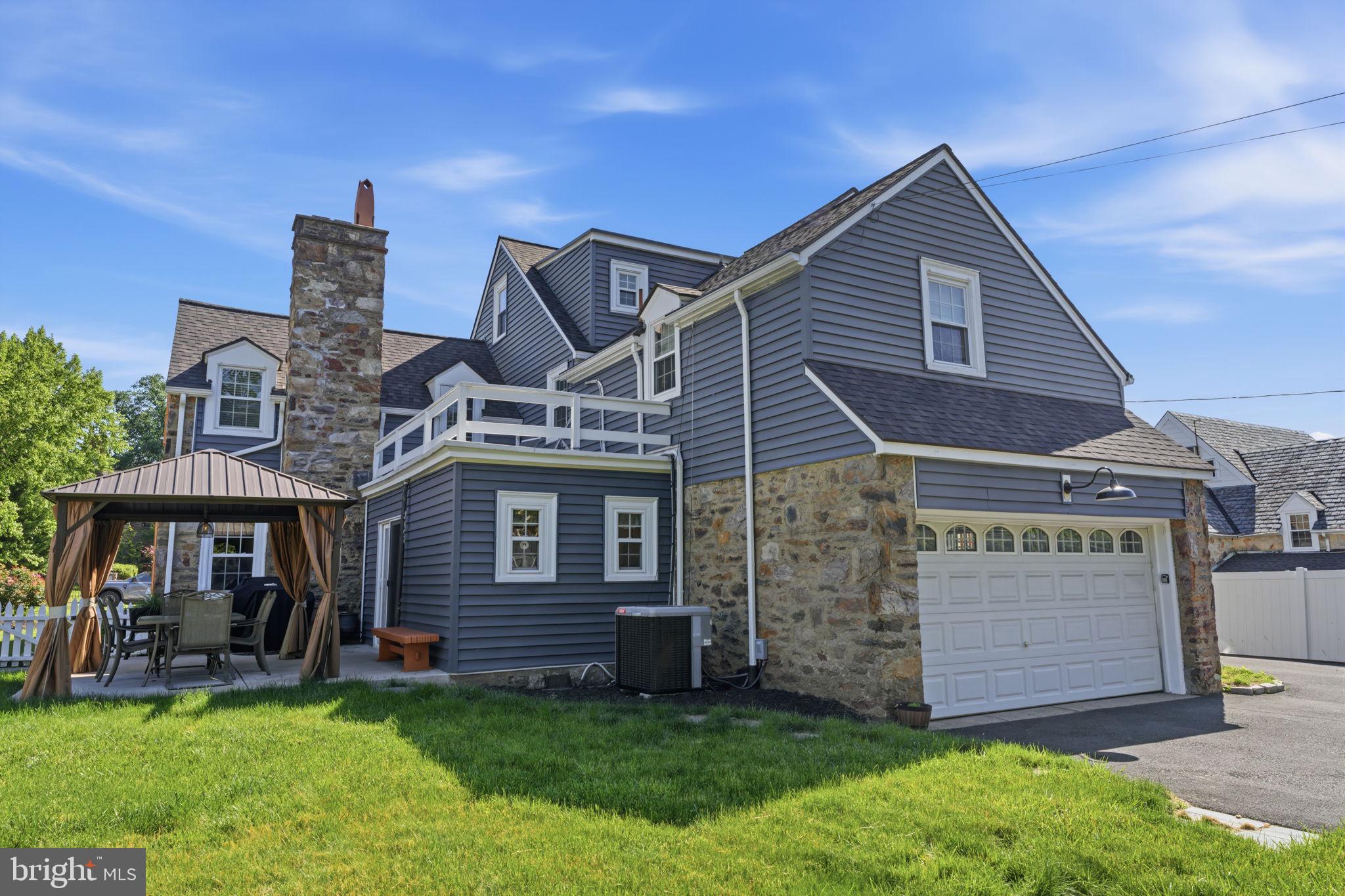 JENKINTOWN MANOR - Residential