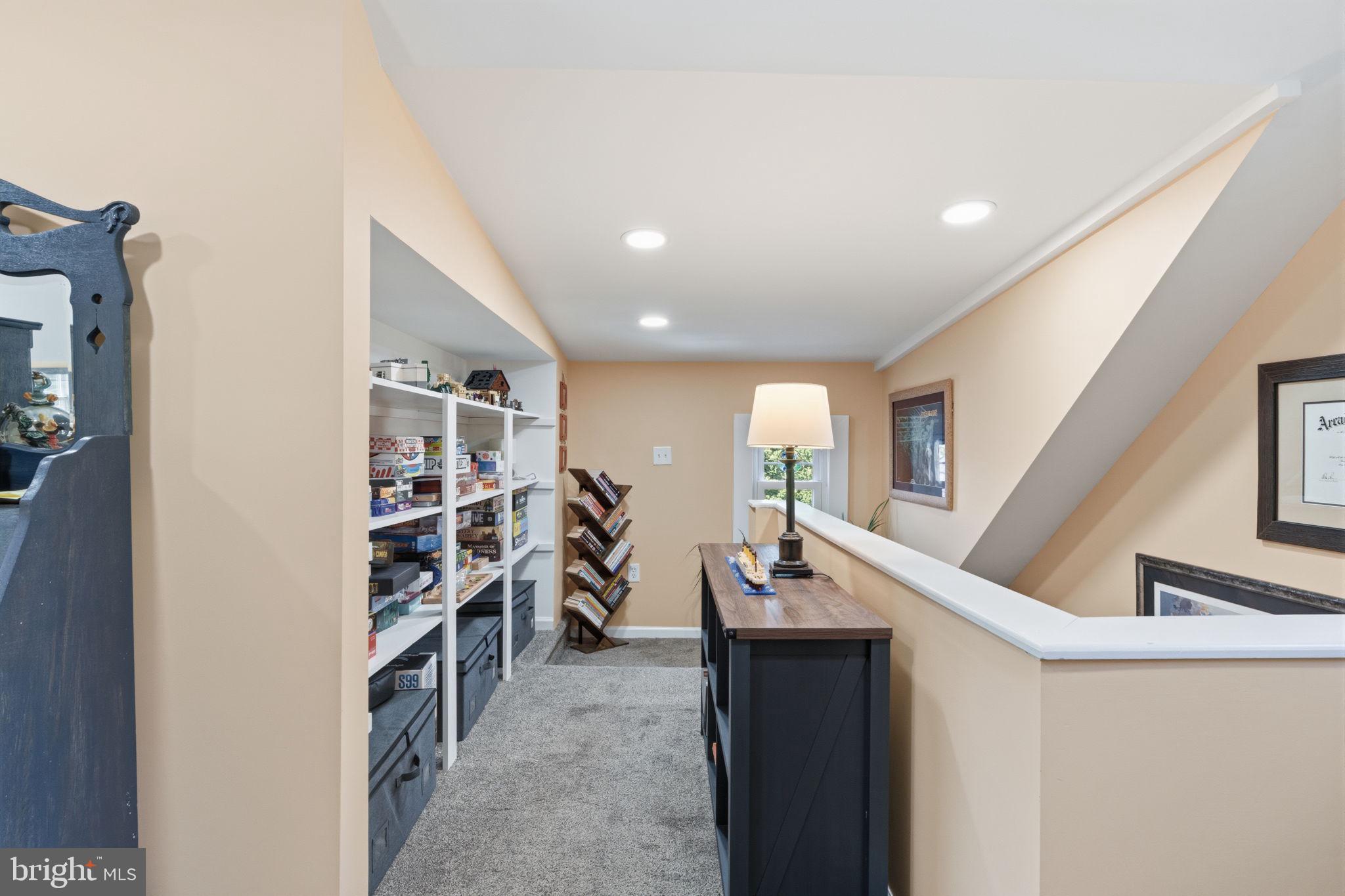 JENKINTOWN MANOR - Residential