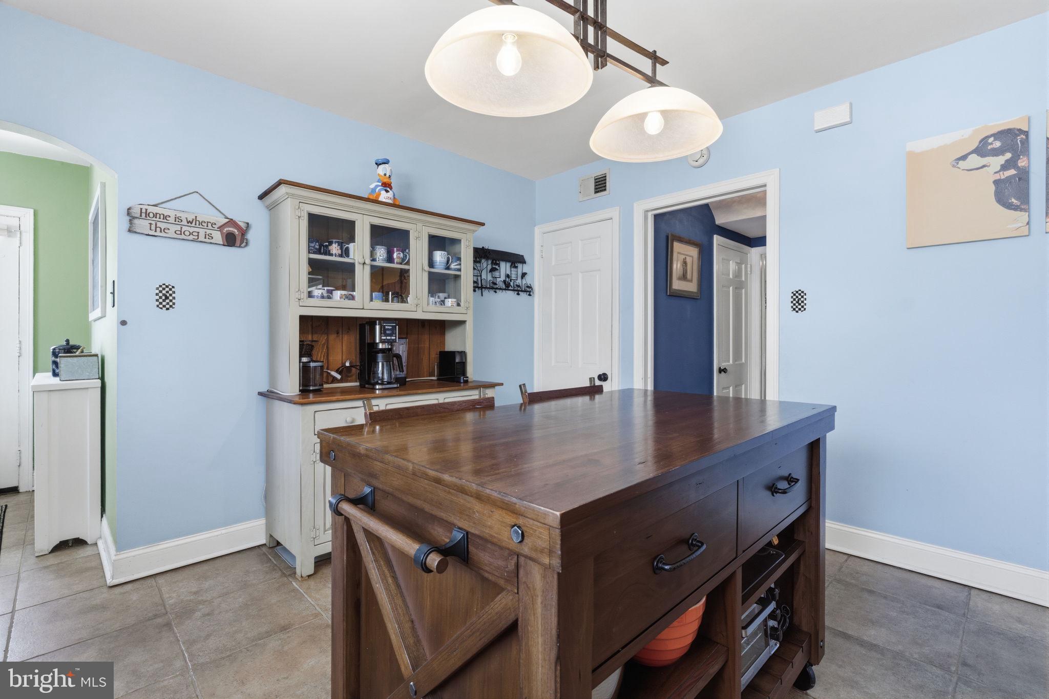 JENKINTOWN MANOR - Residential