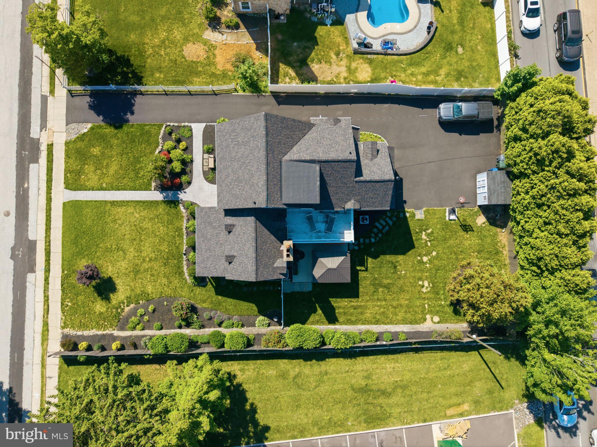 JENKINTOWN MANOR - Residential