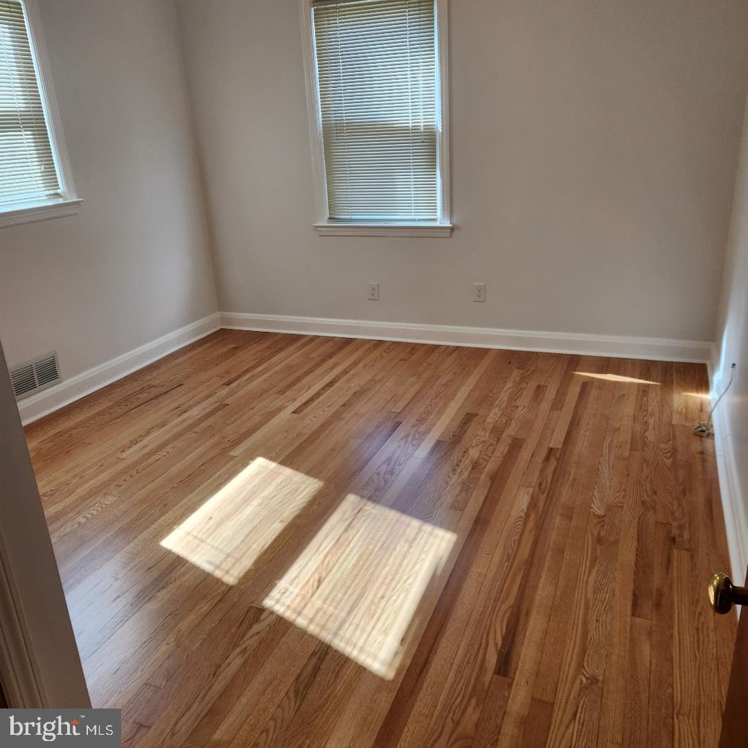 CATONSVILLE MANOR - Residential