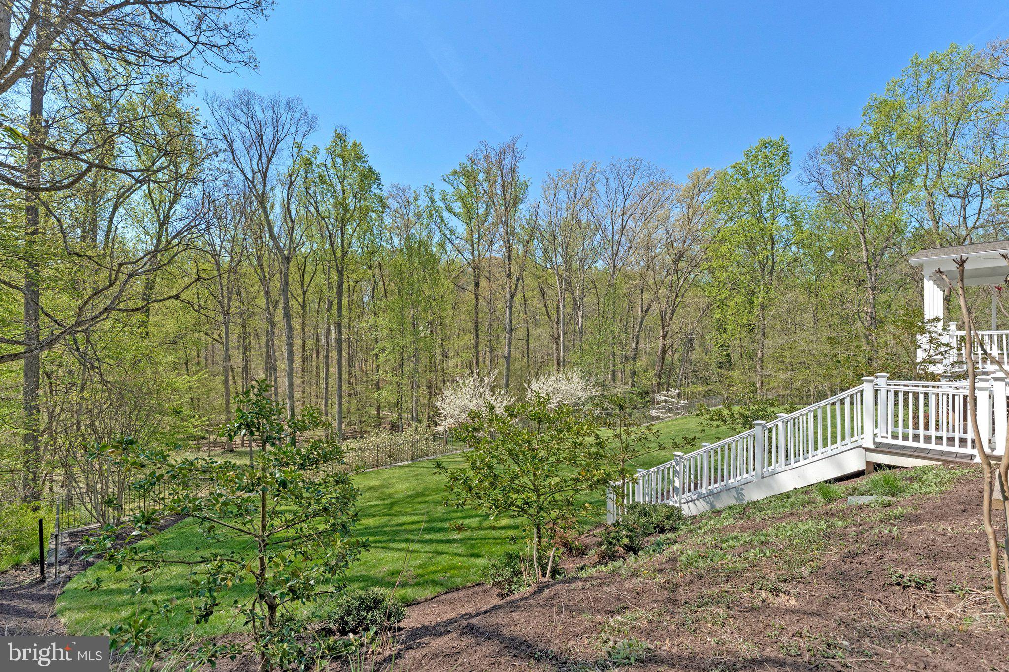WOODSIDE ESTATES - Residential