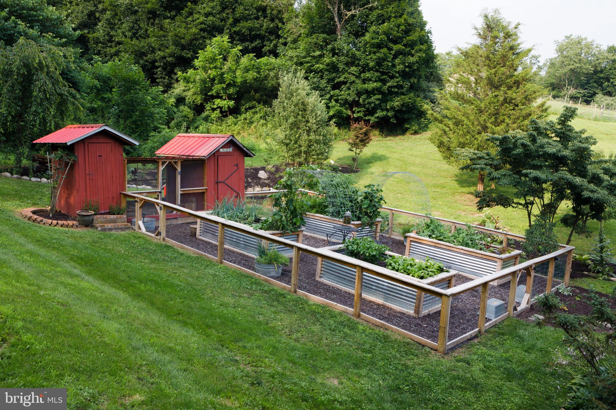 20 ACRE WOODS - Residential