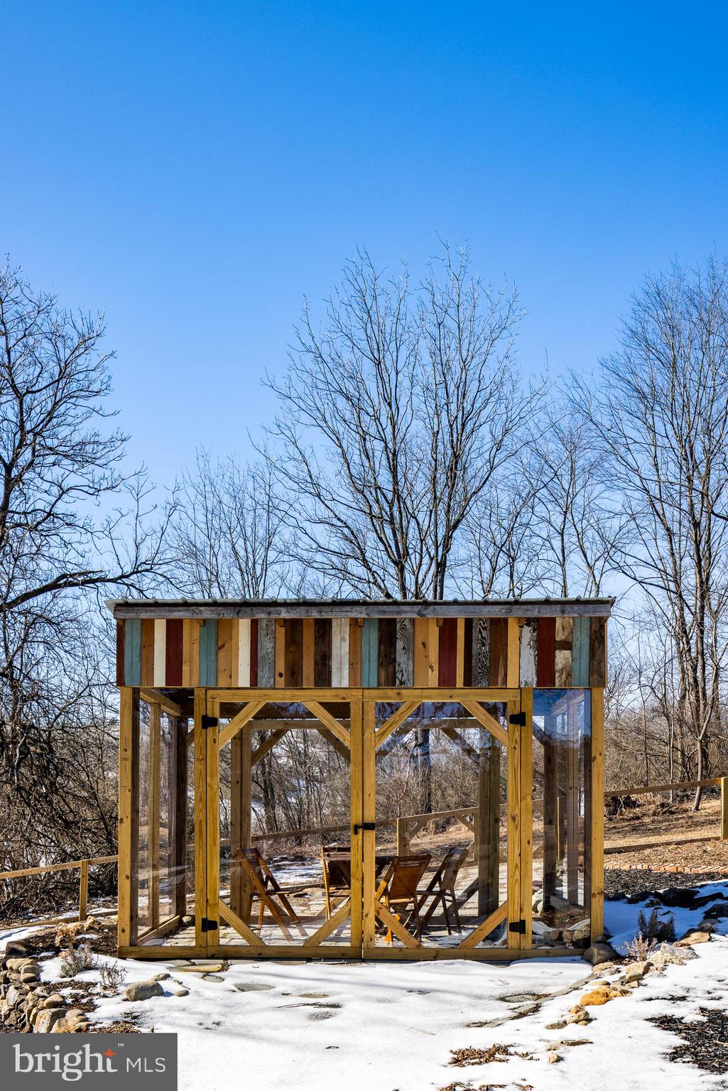 20 ACRE WOODS - Residential