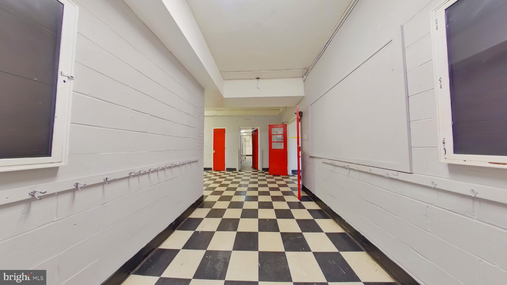 WYNNEFIELD - Commercial Sale