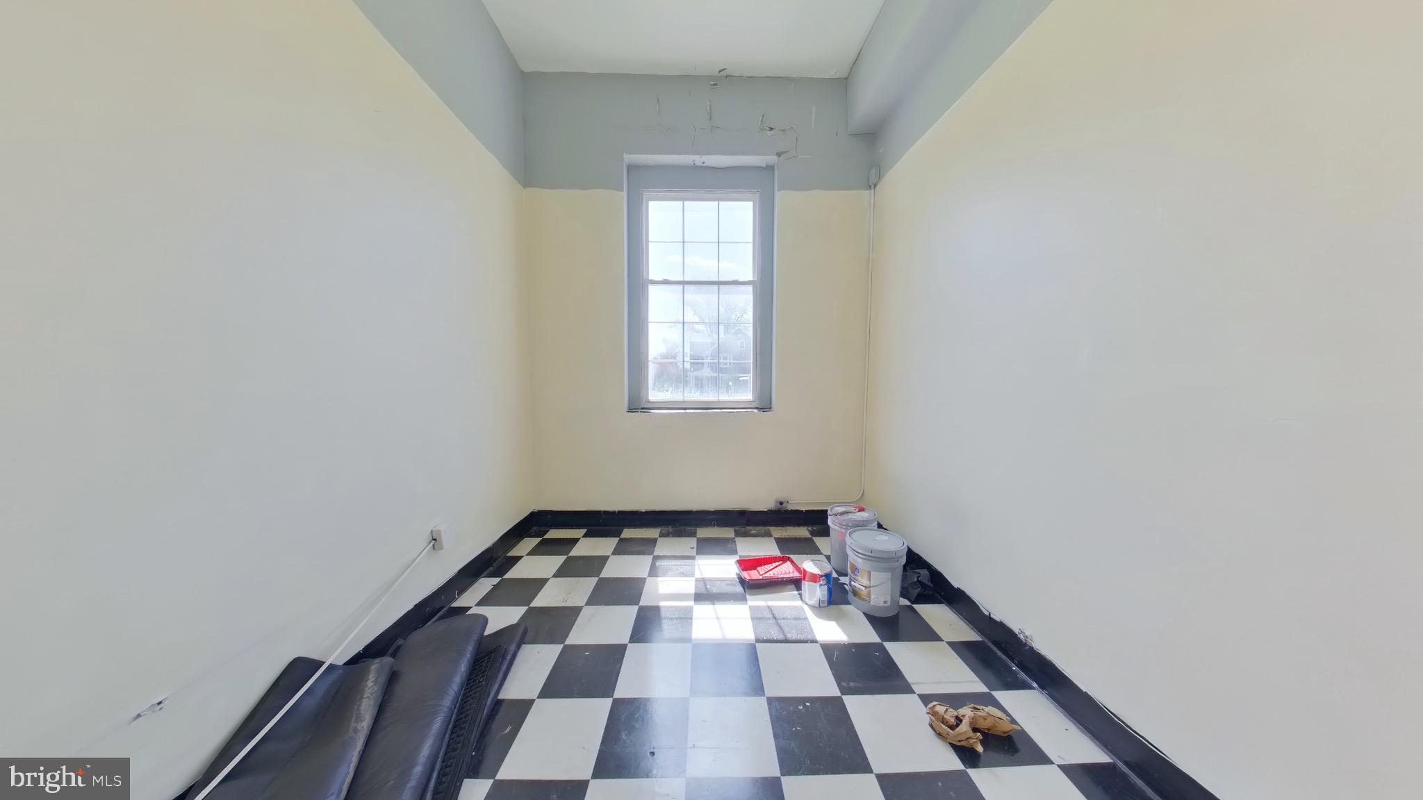 WYNNEFIELD - Commercial Sale
