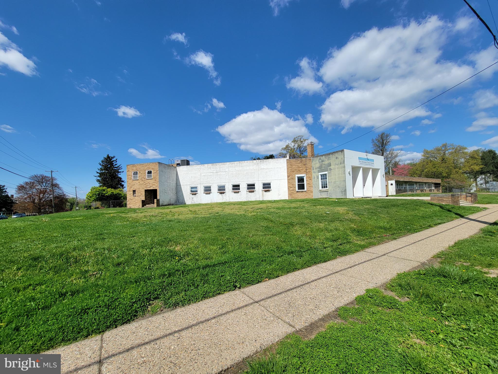 WYNNEFIELD - Commercial Sale