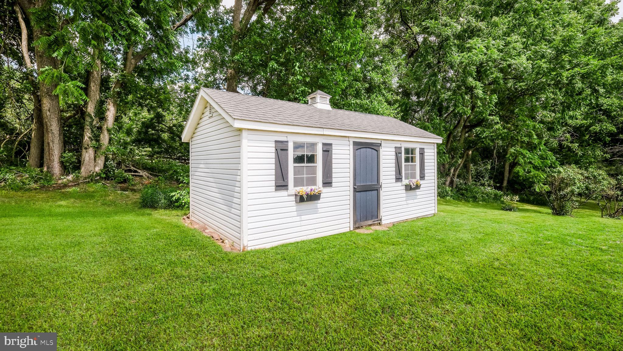 FOX HUNT ESTS - Residential