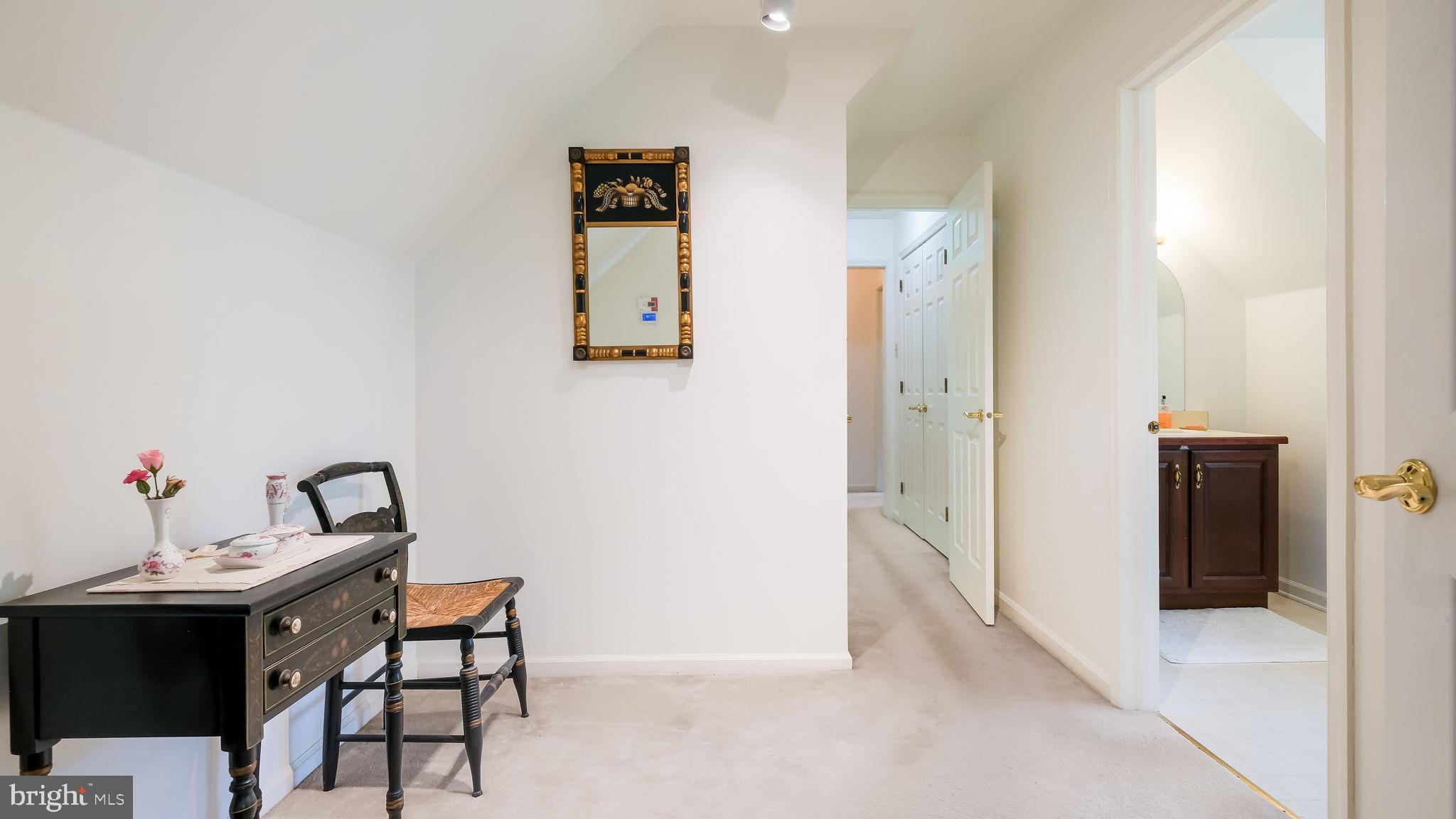 FOX HUNT ESTS - Residential