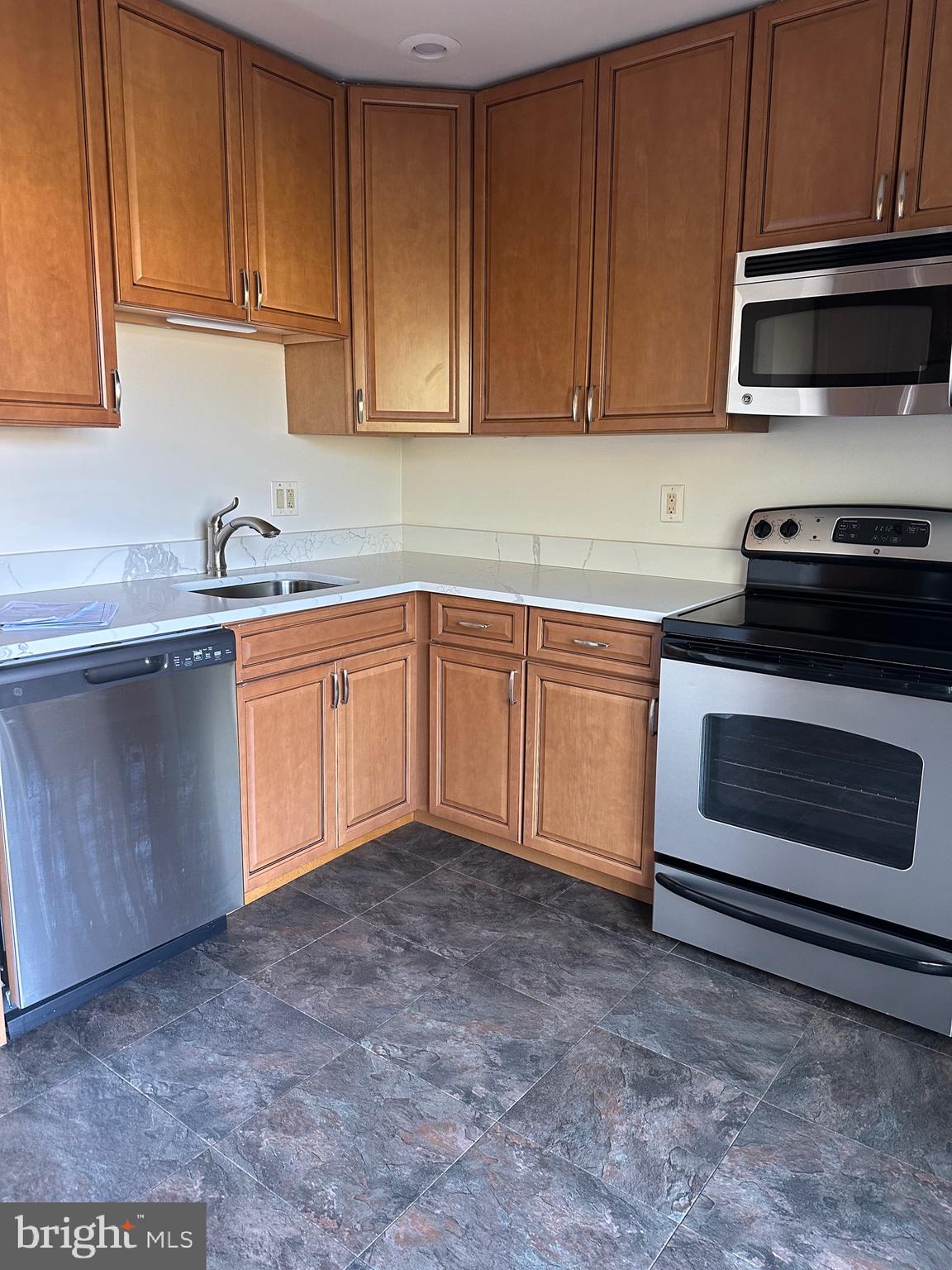 COLECROFT - Residential Lease