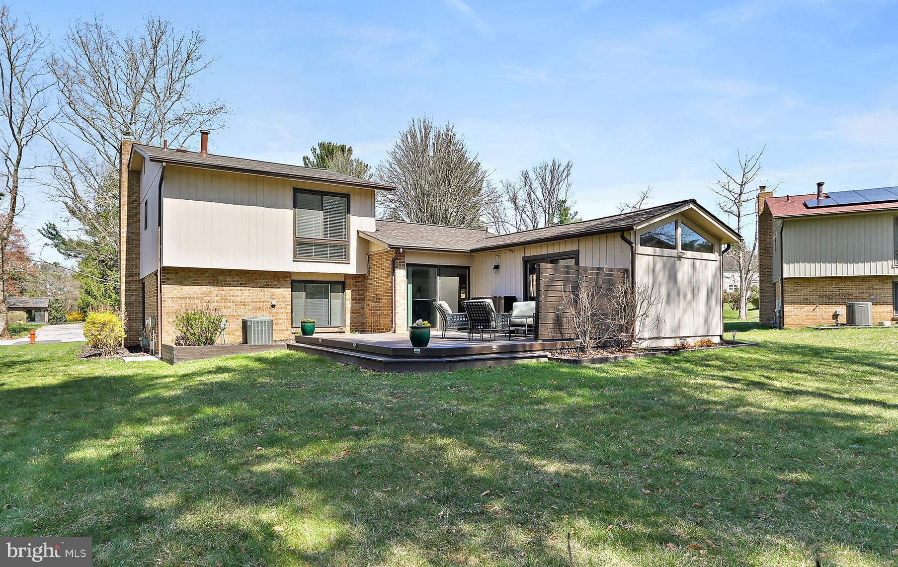 LONG REACH - Residential
