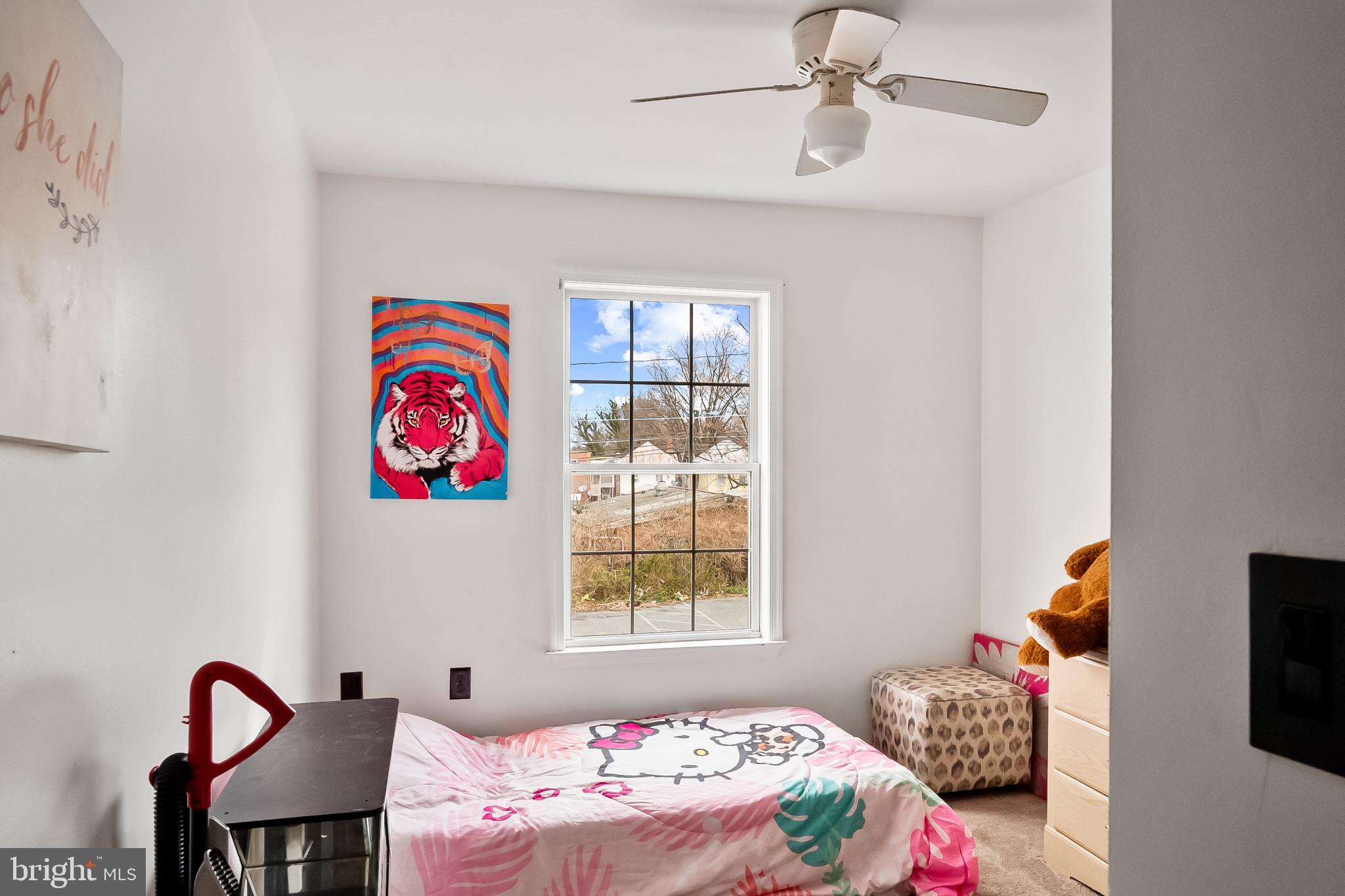 GEORGETOWN SQUARE - Residential