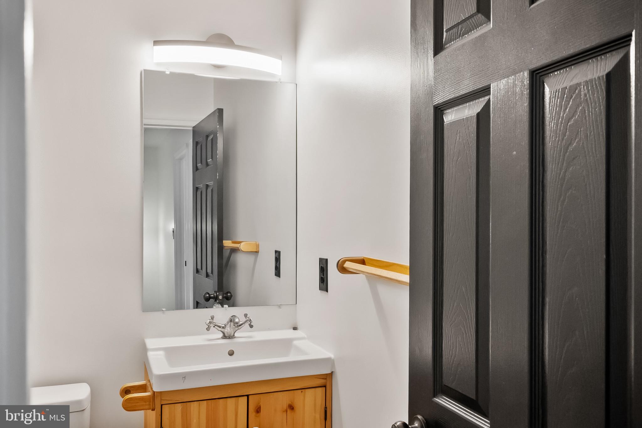 GEORGETOWN SQUARE - Residential