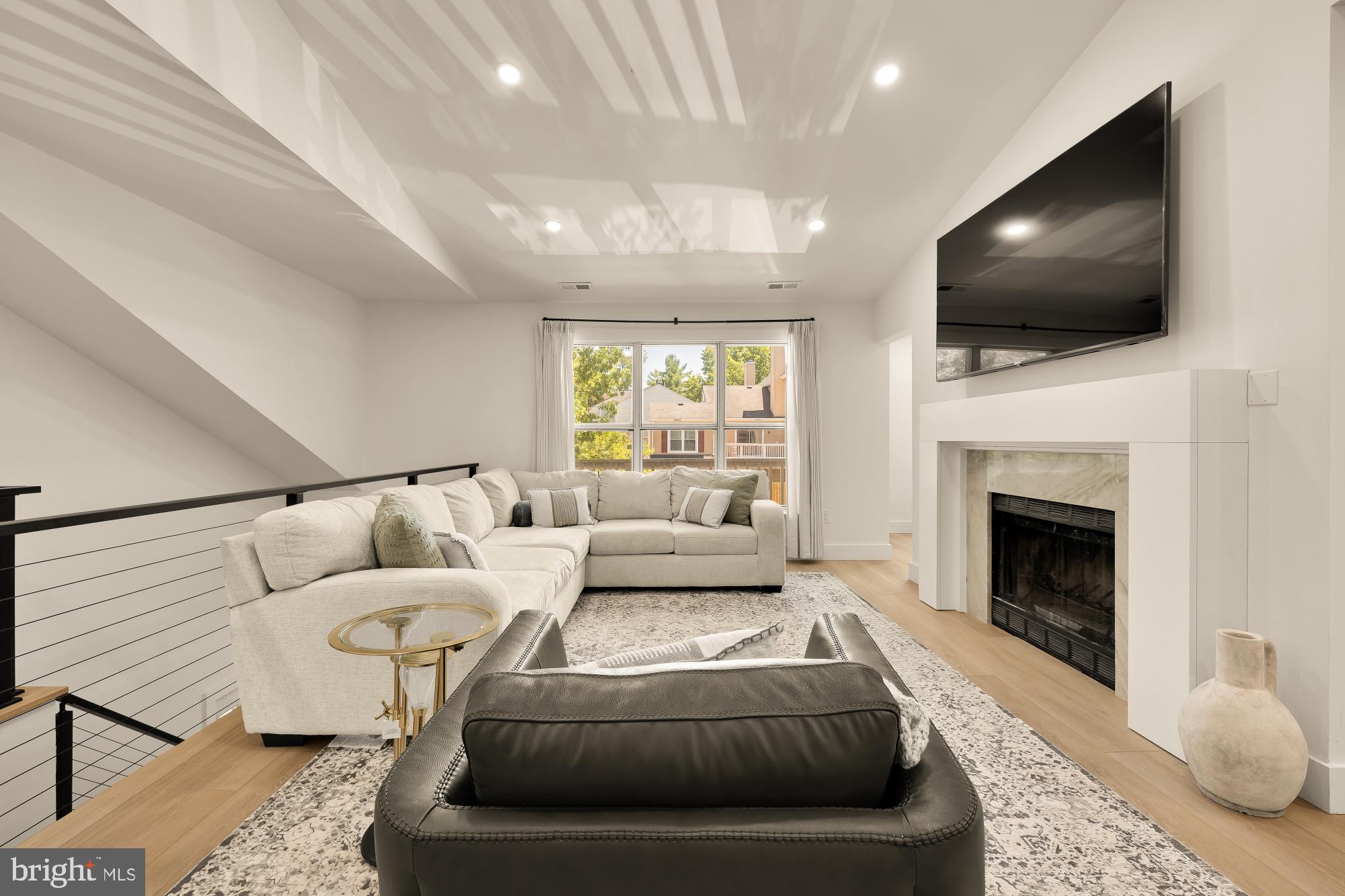 HOMELAND VILLAGE - Residential