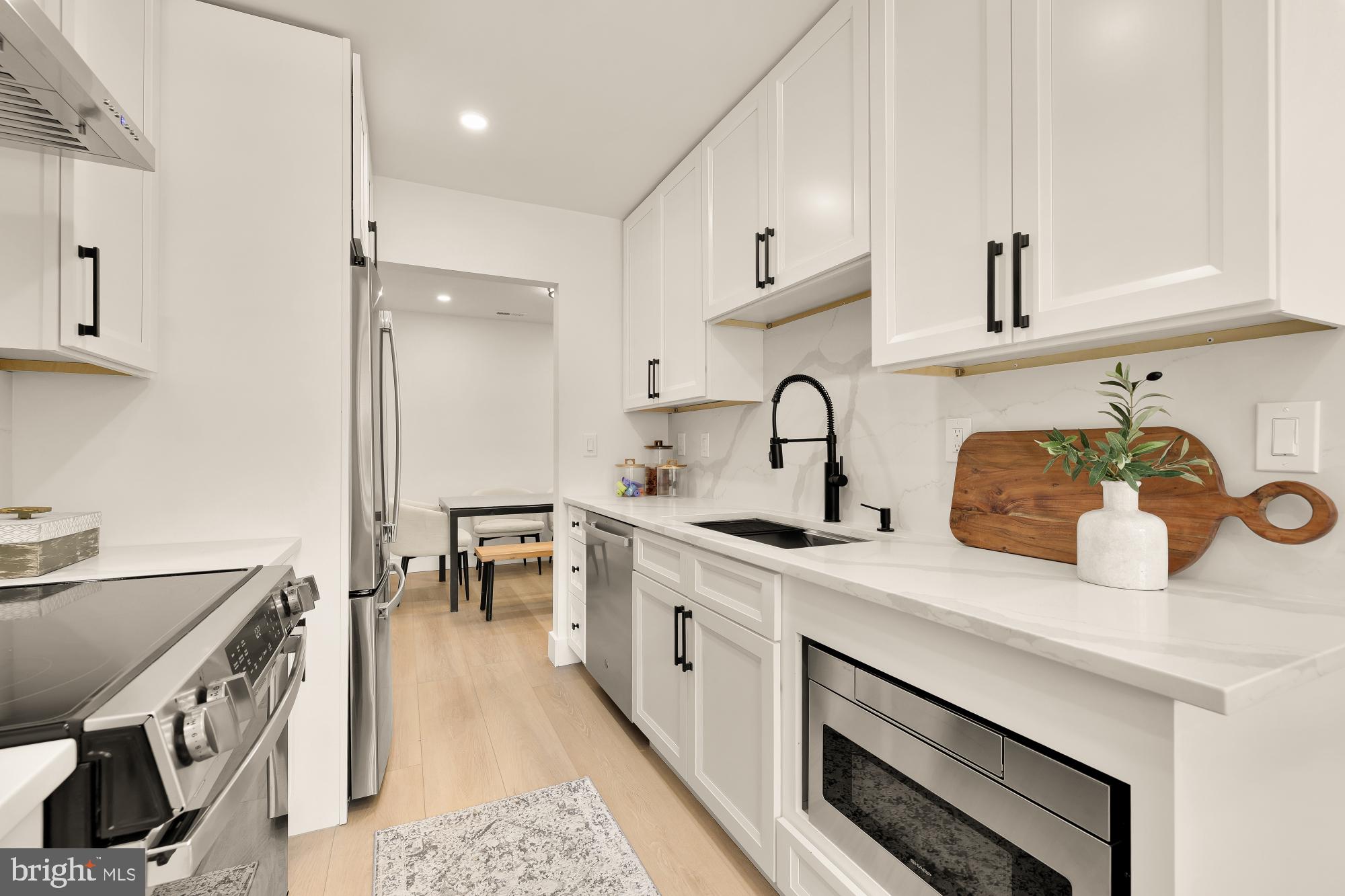 HOMELAND VILLAGE - Residential