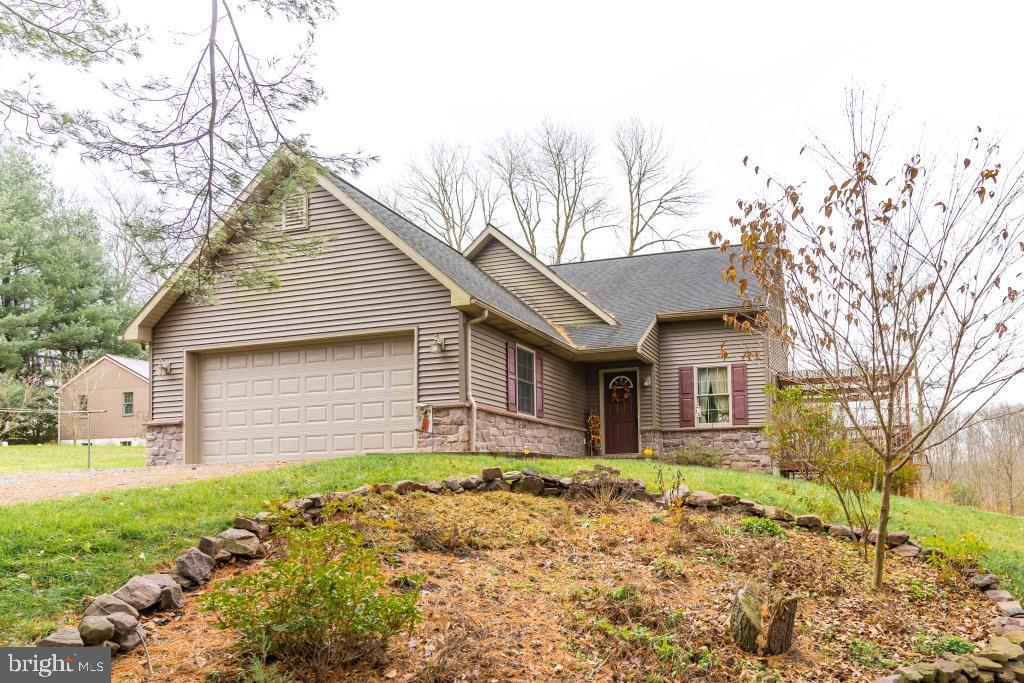 BRECKNOCK TOWNSHIP - Farm