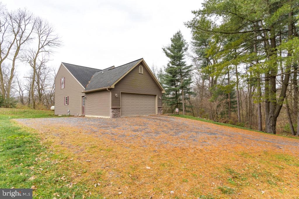 BRECKNOCK TOWNSHIP - Farm