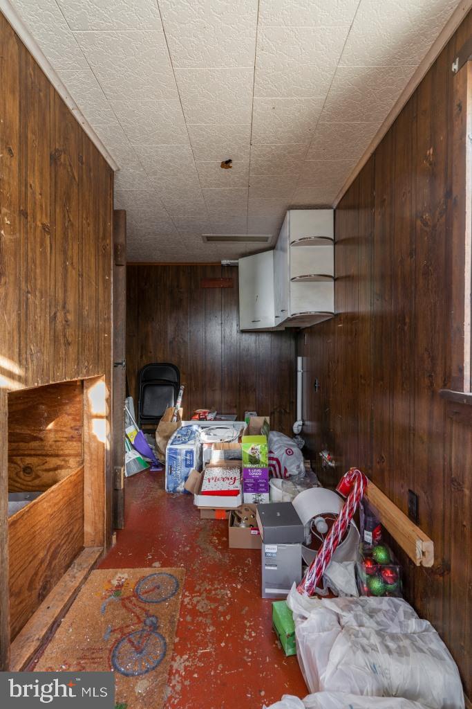 BRECKNOCK TOWNSHIP - Farm