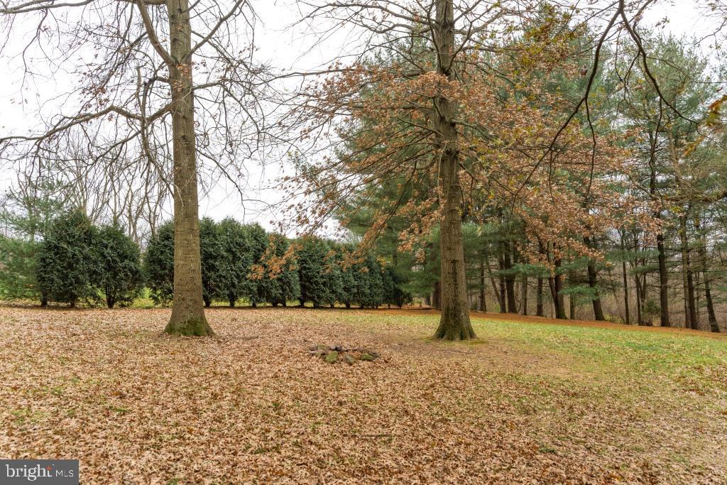 BRECKNOCK TOWNSHIP - Farm