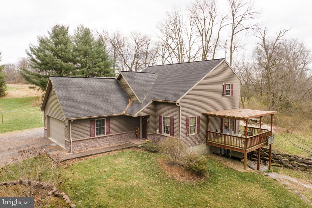BRECKNOCK TOWNSHIP - Farm