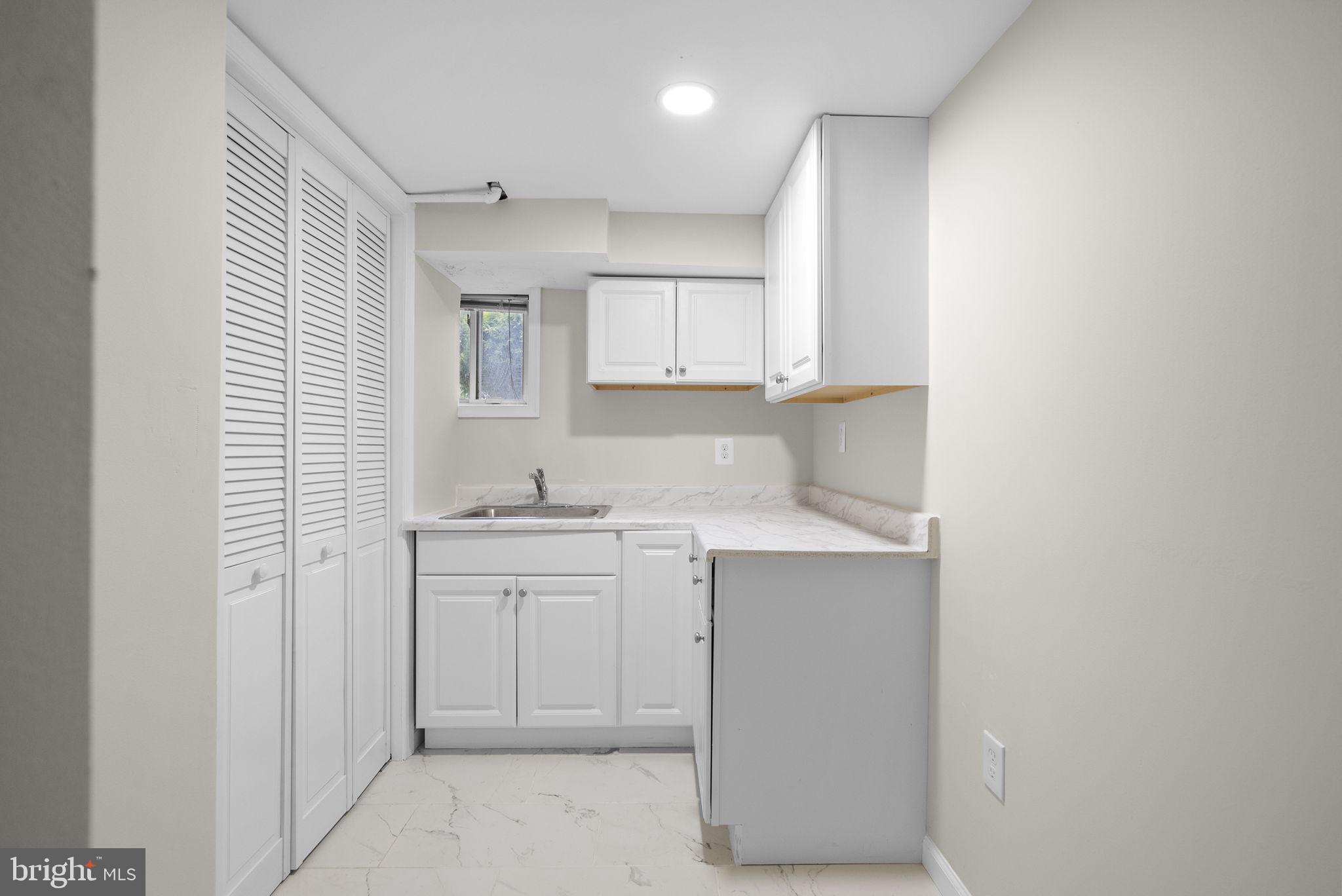HALLIEWOOD - Residential
