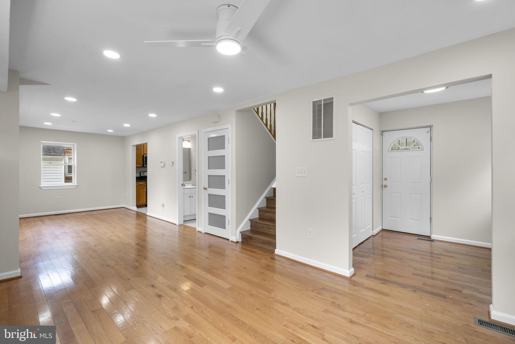 HALLIEWOOD - Residential