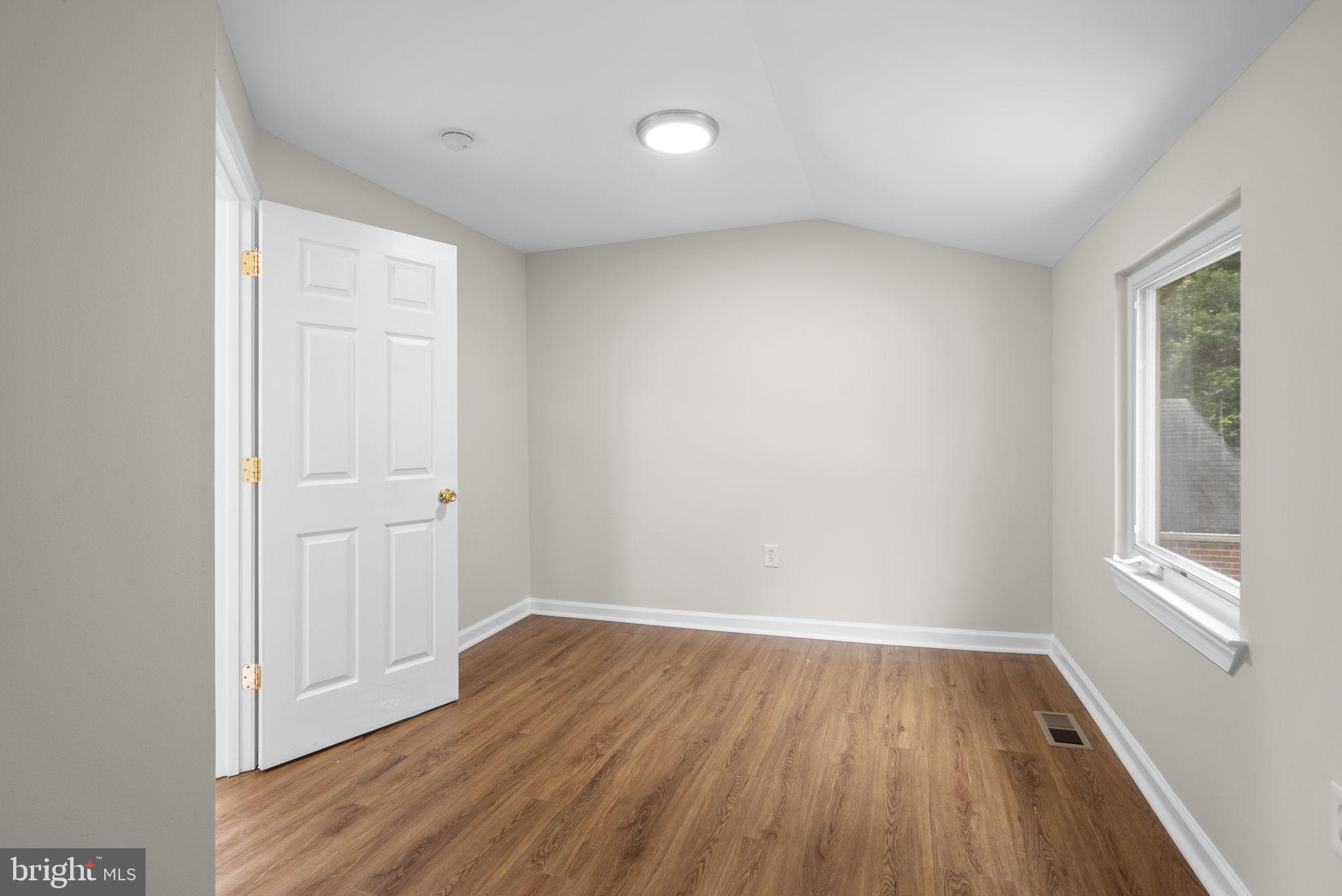 HALLIEWOOD - Residential