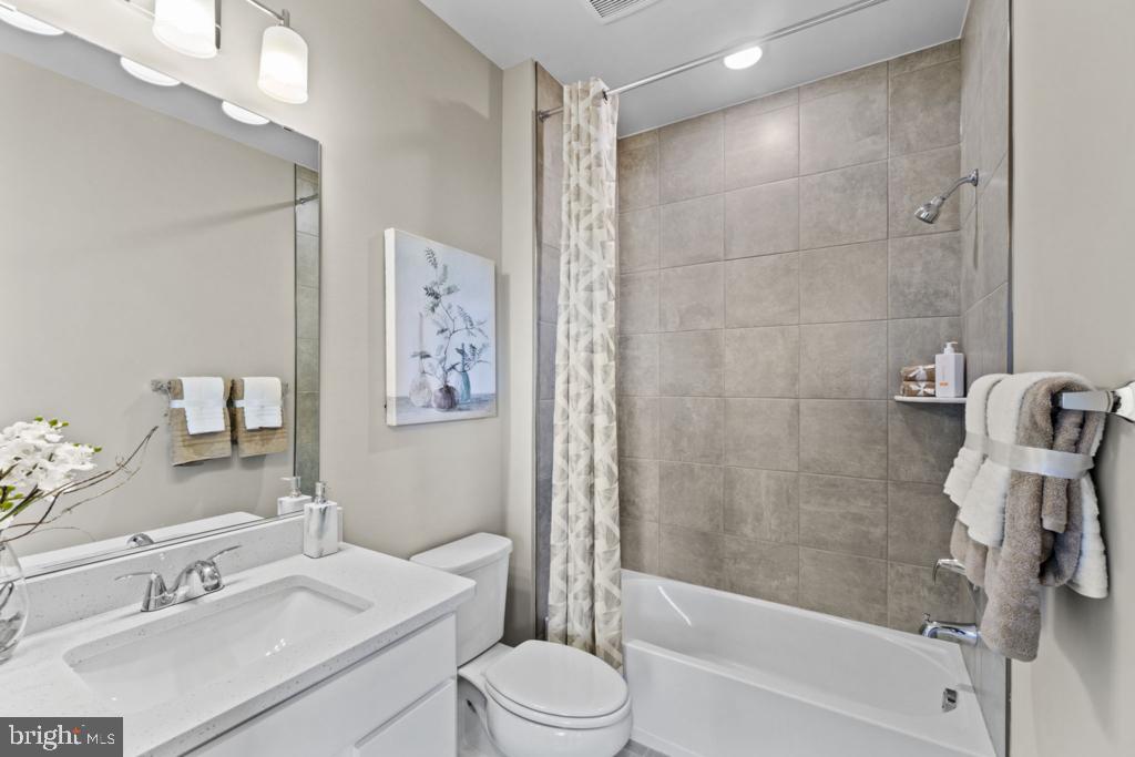 THE WOODLANDS - Residential