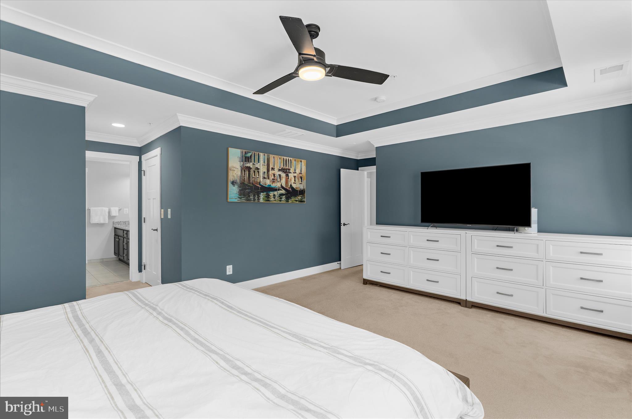 PONDVIEW - Residential