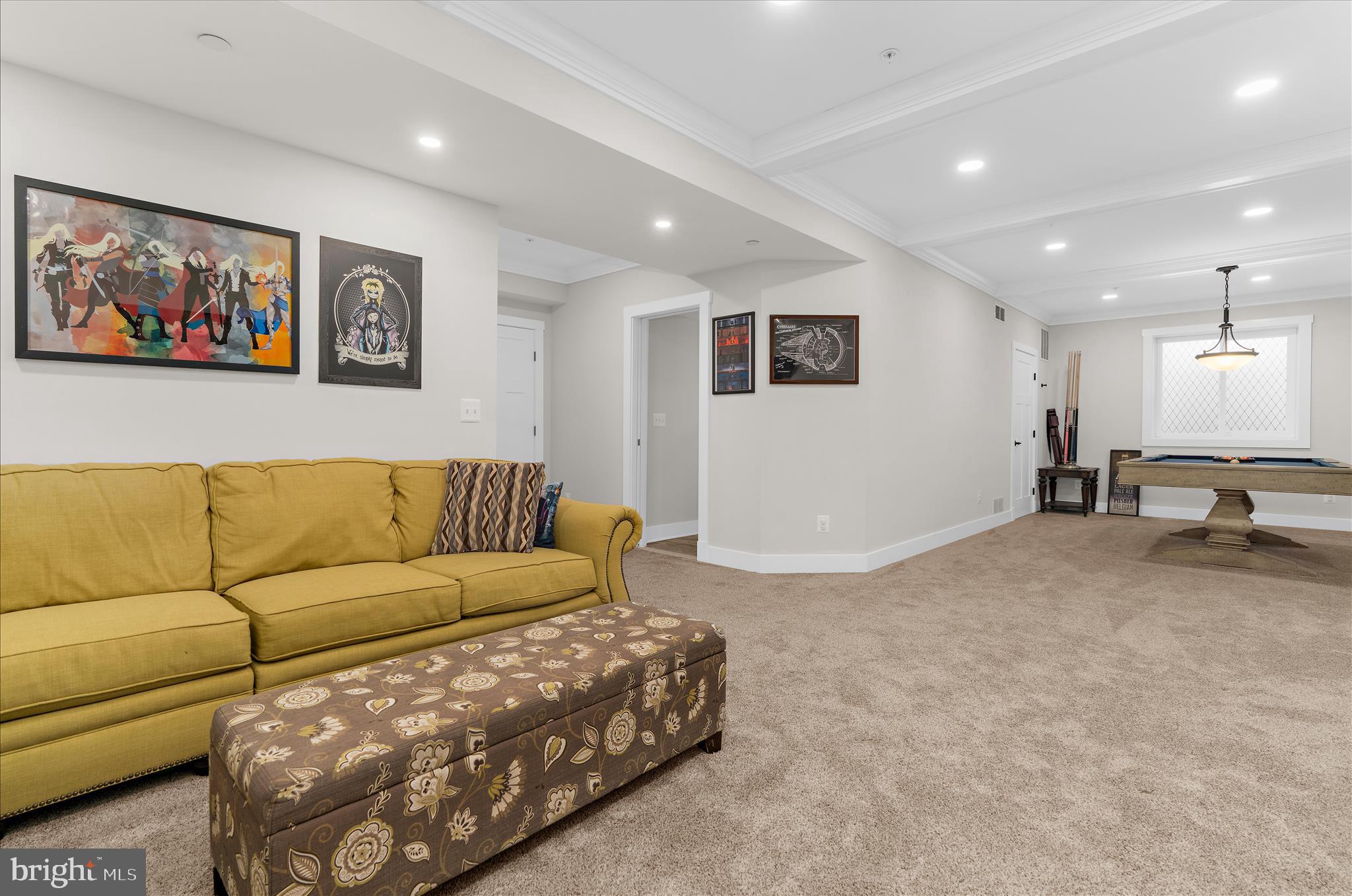 PONDVIEW - Residential