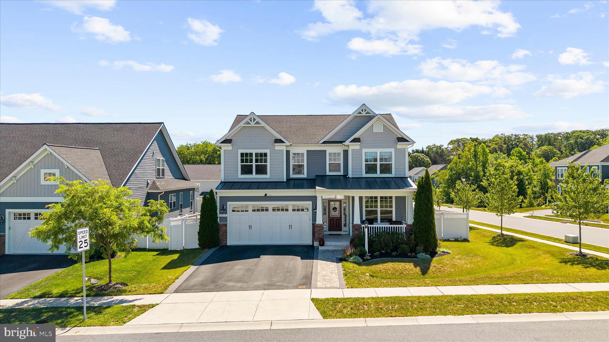 PONDVIEW - Residential