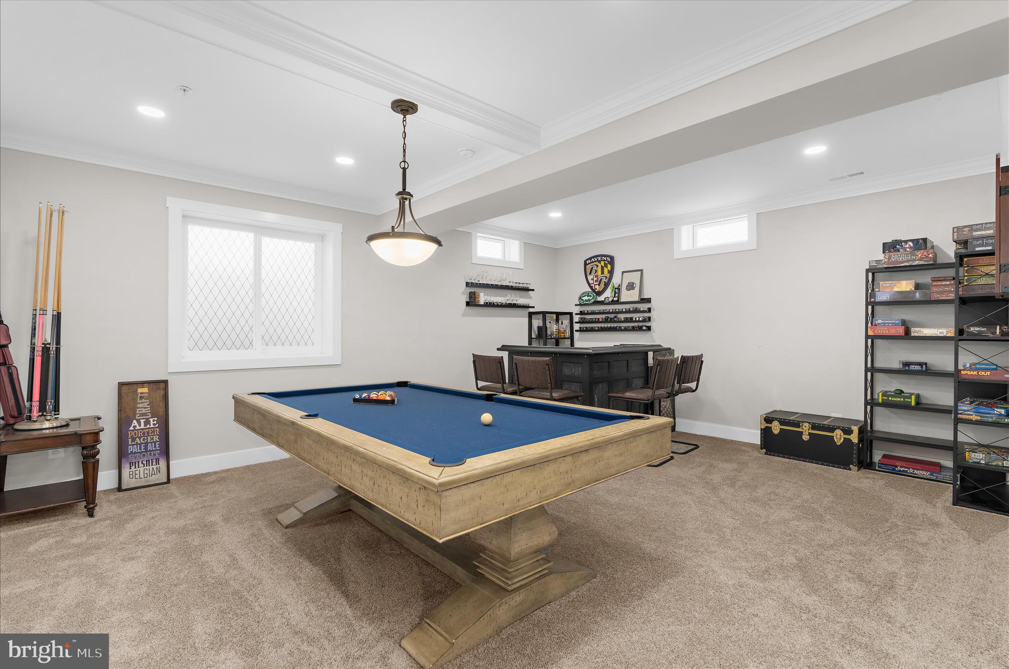 PONDVIEW - Residential