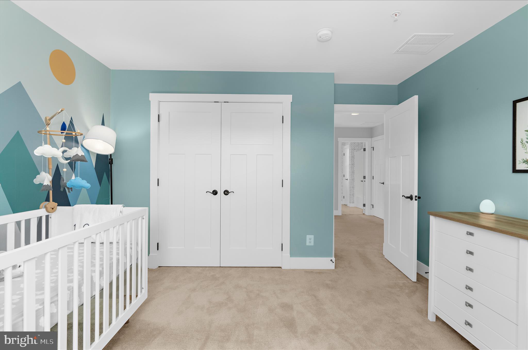 PONDVIEW - Residential