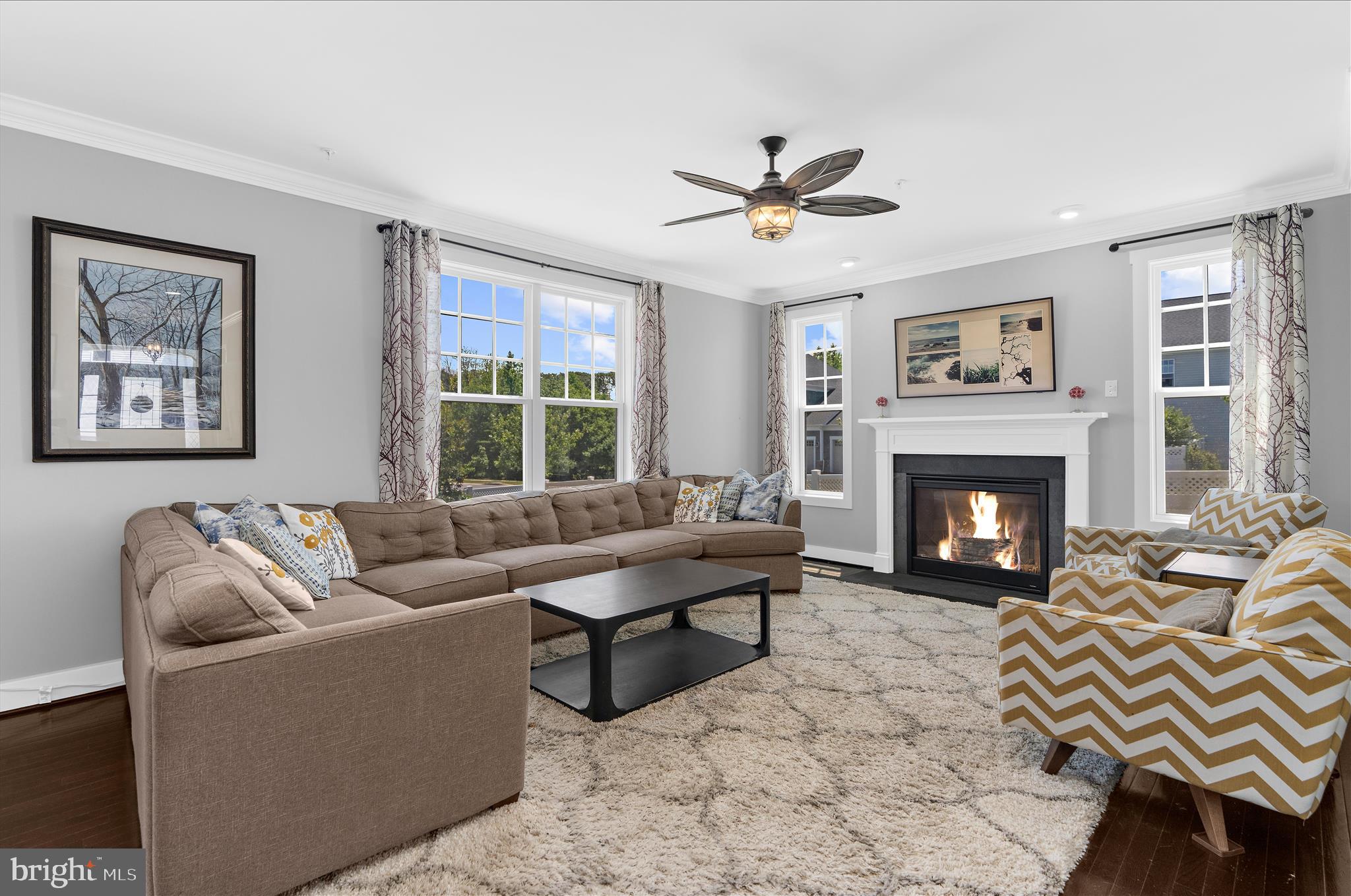 PONDVIEW - Residential