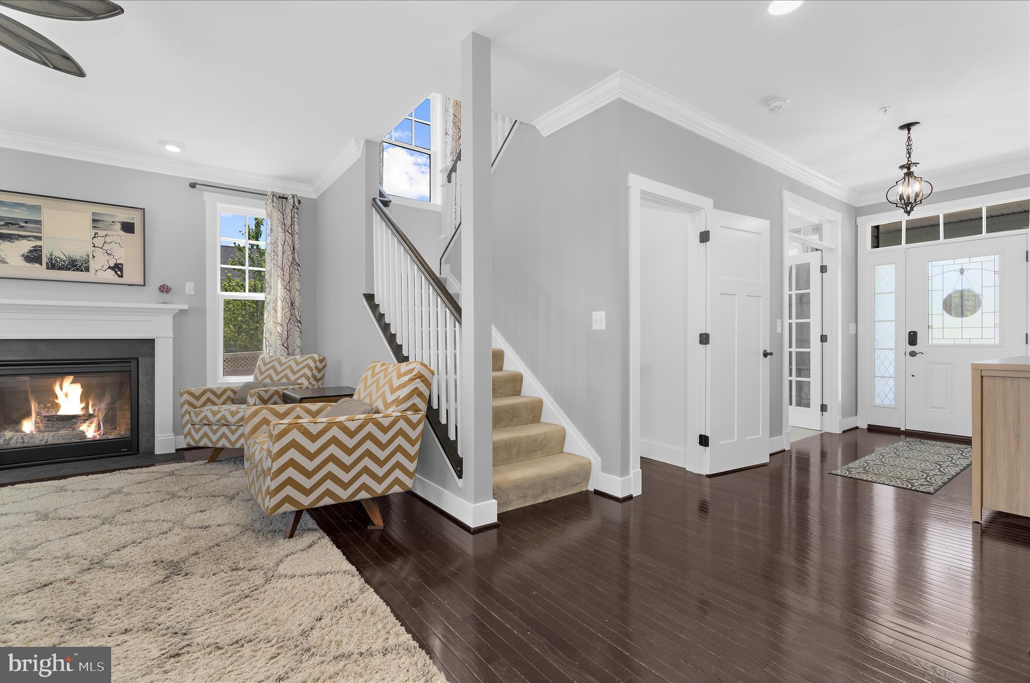PONDVIEW - Residential