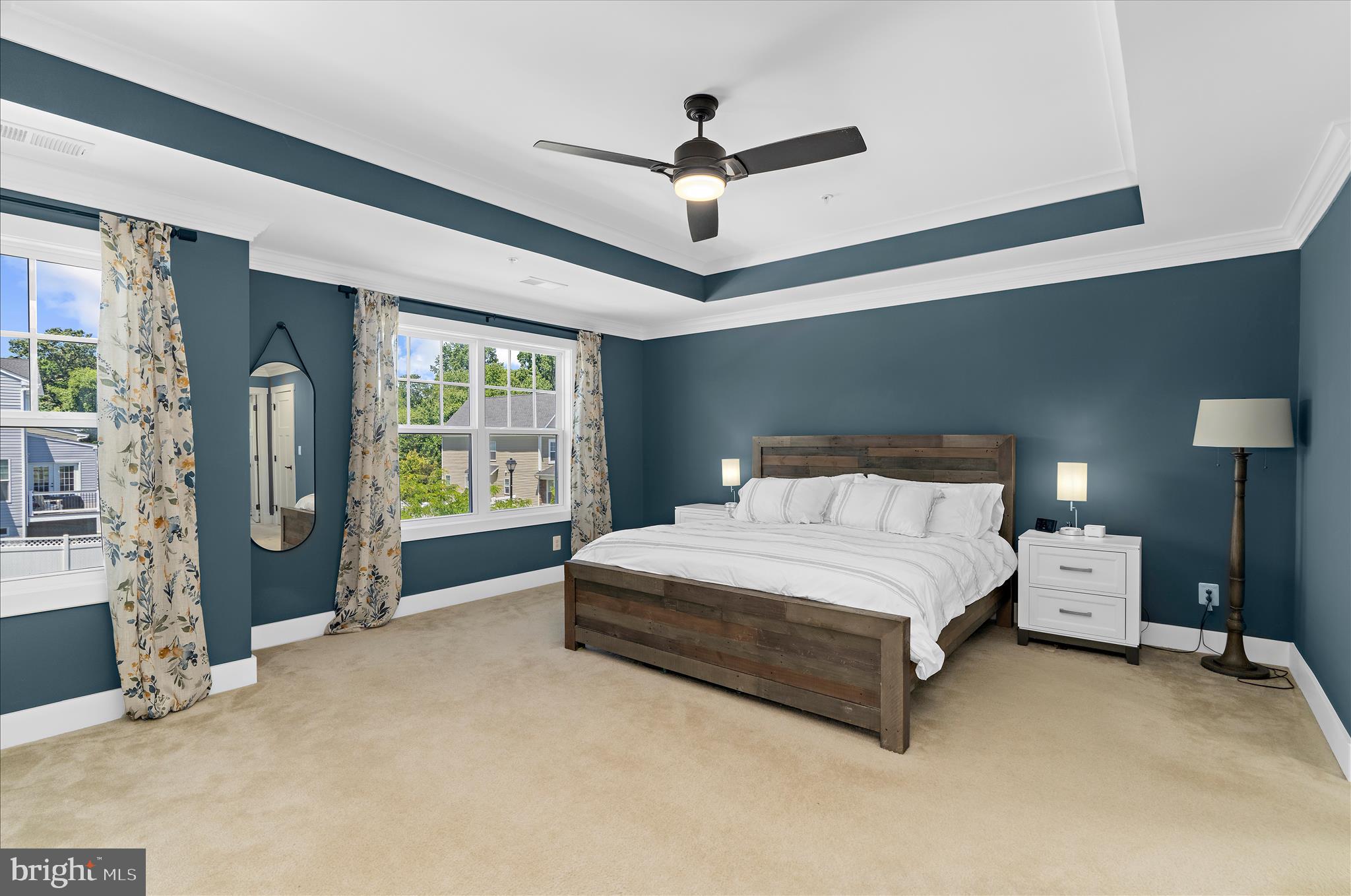 PONDVIEW - Residential