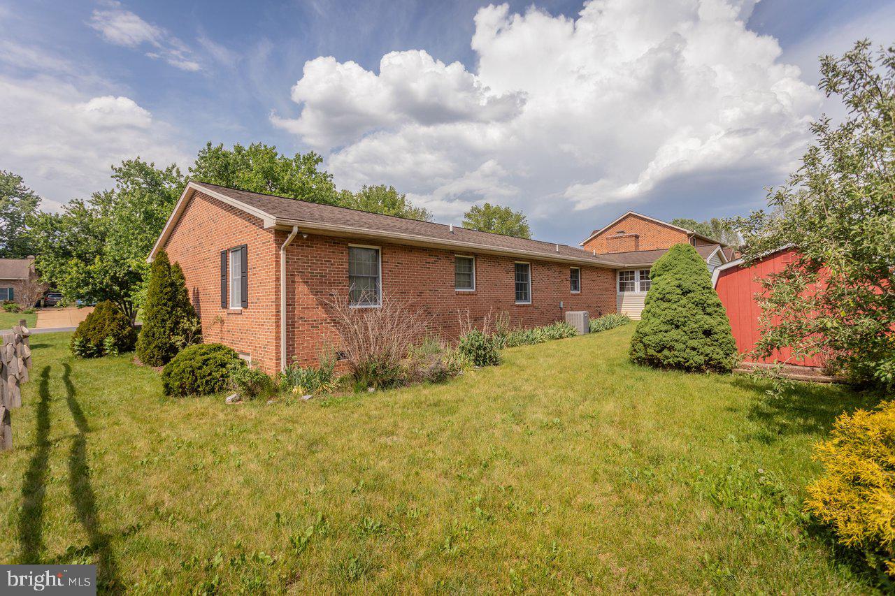 BELMONT ESTATES - Residential