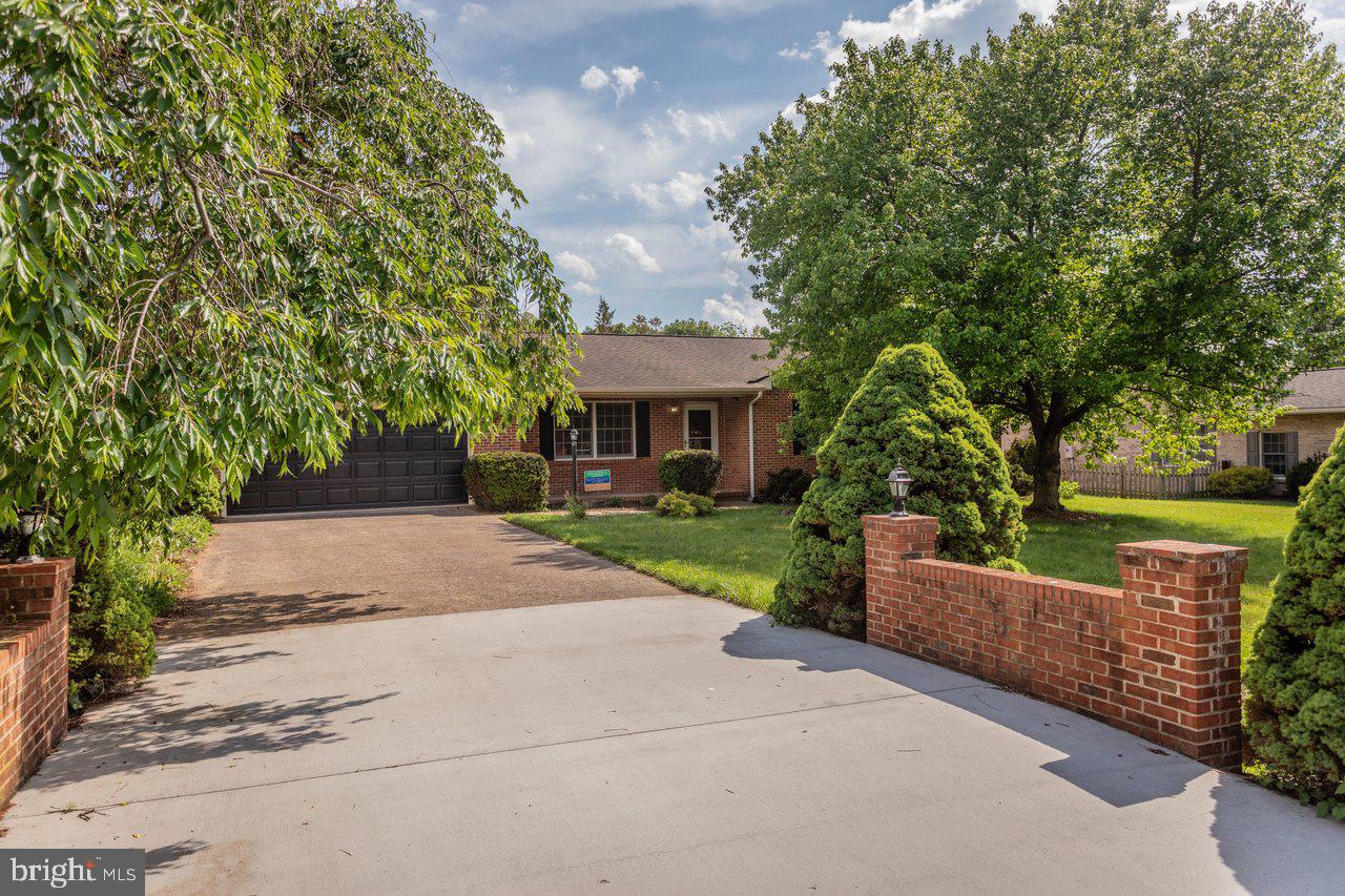 BELMONT ESTATES - Residential