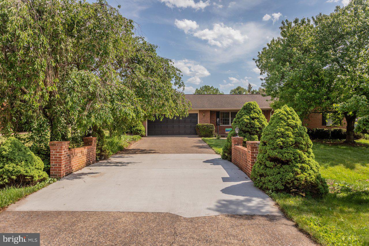BELMONT ESTATES - Residential