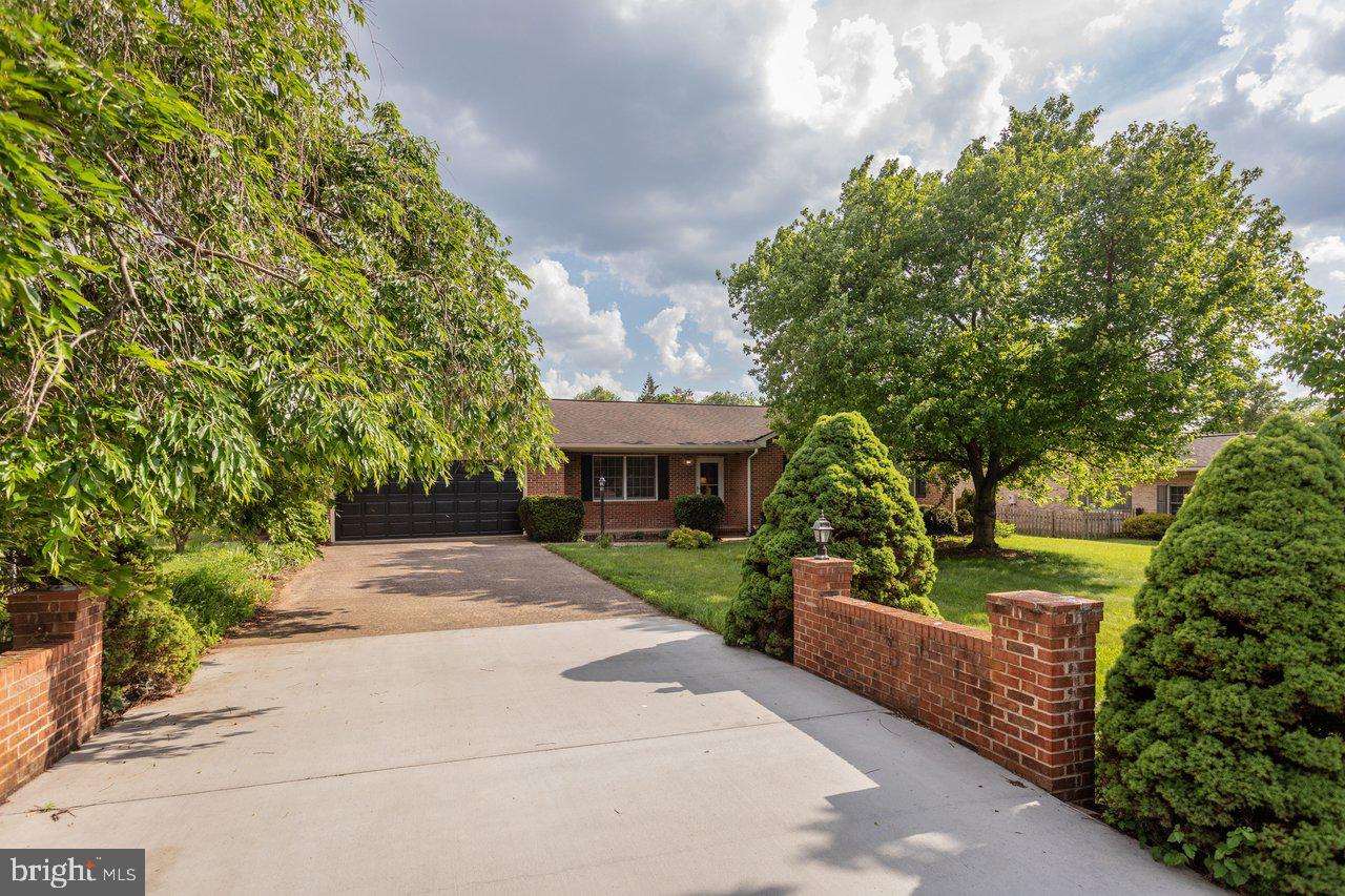 BELMONT ESTATES - Residential